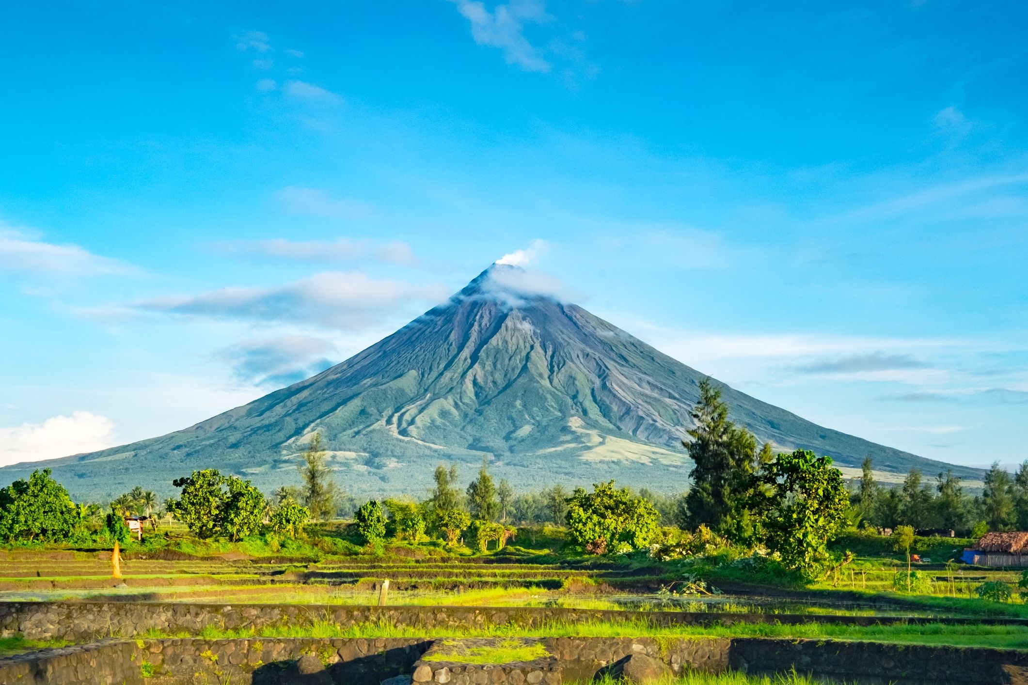 Mayon Volcano, Dangerous volcanoes, Natural wonders, Thrilling landscapes, 2130x1420 HD Desktop