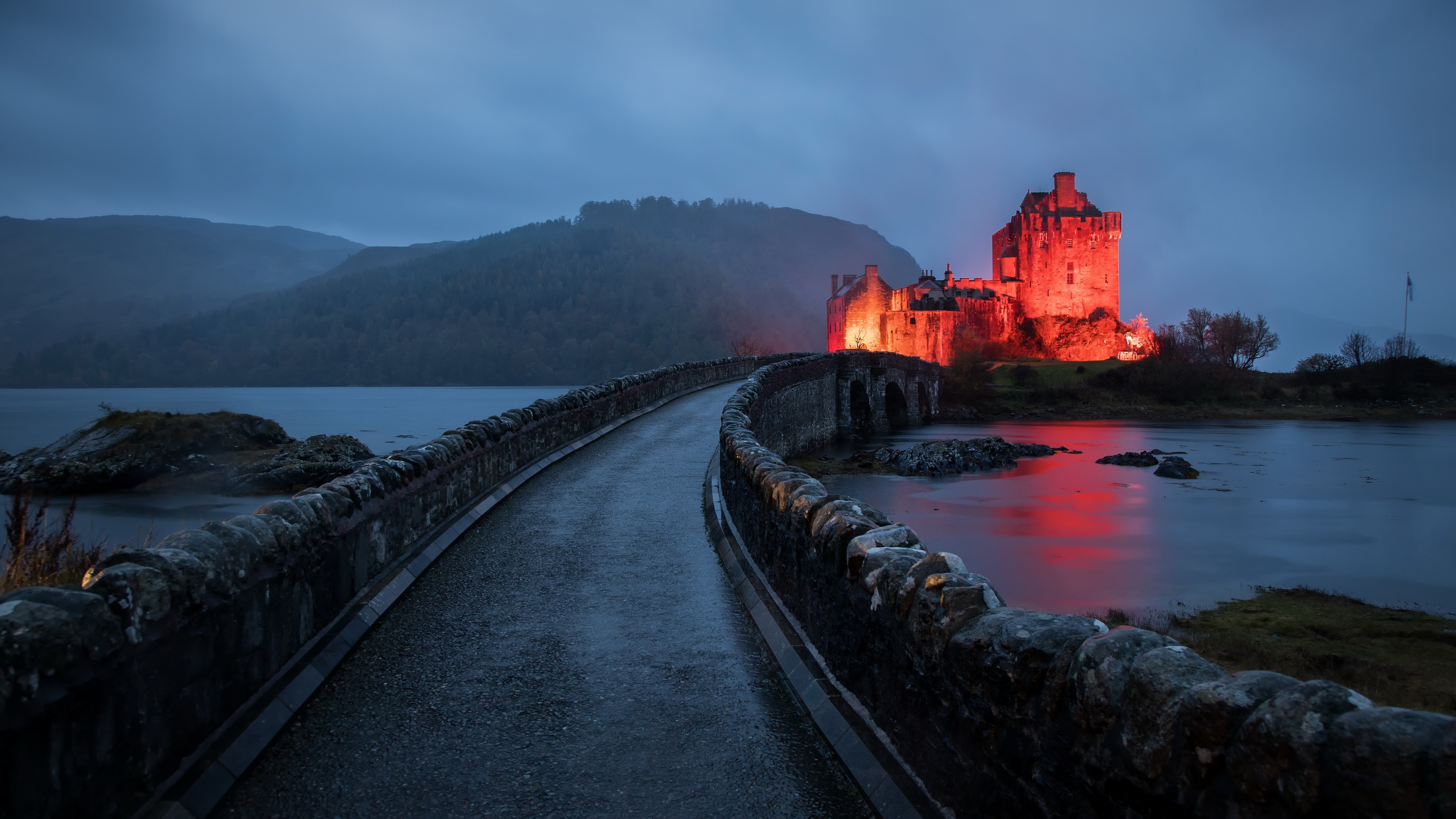 Eilean Donan Castle, Scotland castle, Wallpaper charm, Historic landmark, 3840x2160 4K Desktop
