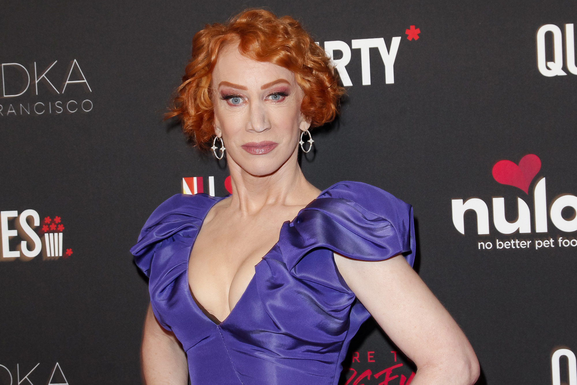 Kathy Griffin: A supporter for LGBT rights, A host of Fashion Police TV show. 2000x1340 HD Background.