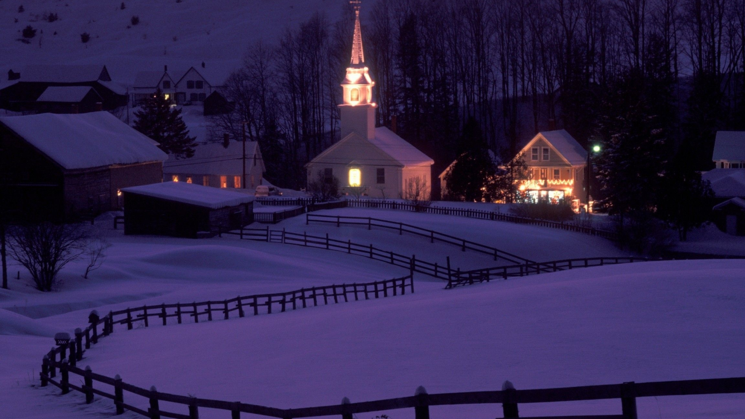 Vermont Christmas, Festive wallpapers, Holiday season, Joyful atmosphere, 2560x1440 HD Desktop