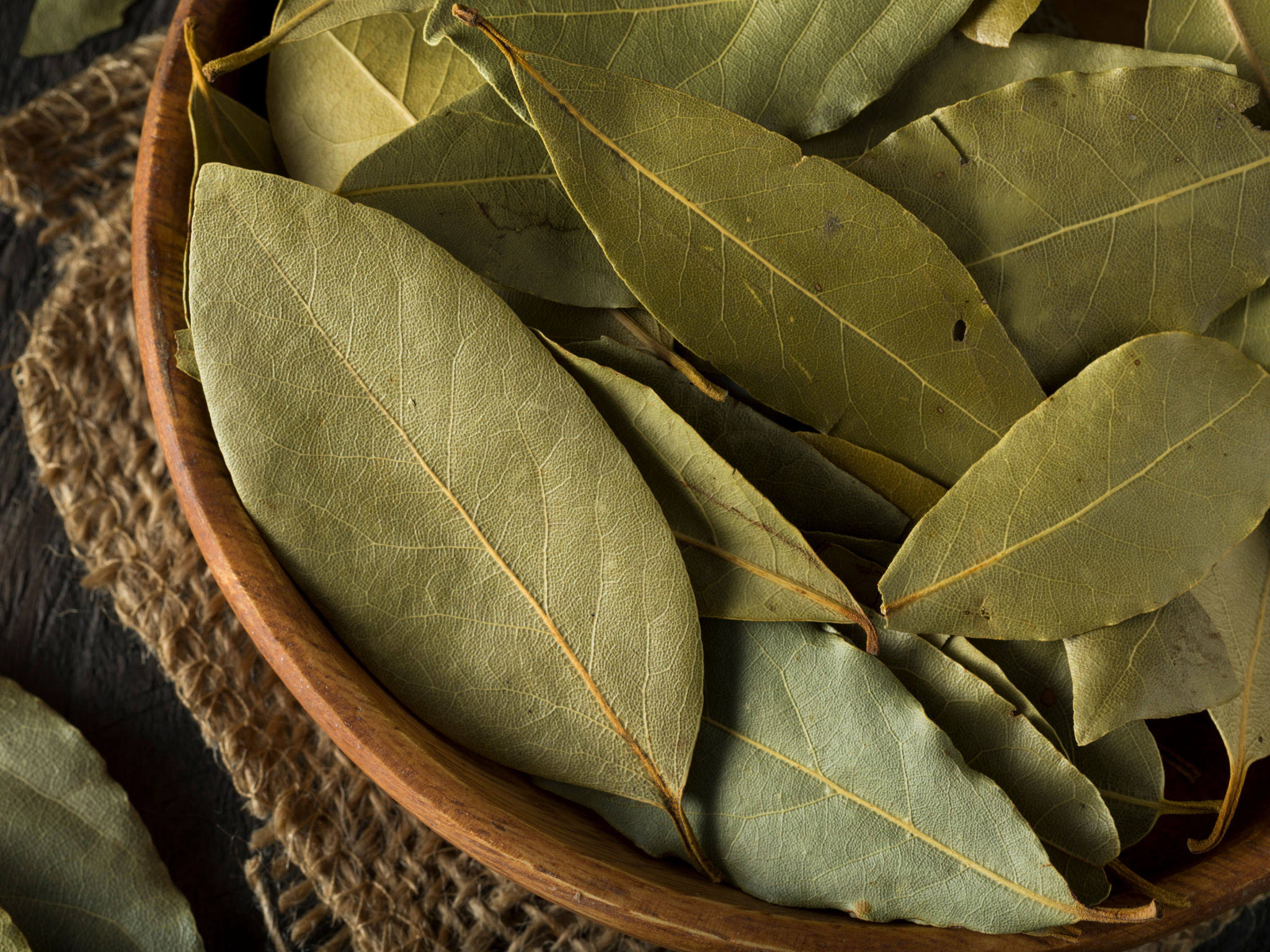 Bay leaves, Introverted kitchen, Apothecary, Inglewood, 2050x1540 HD Desktop