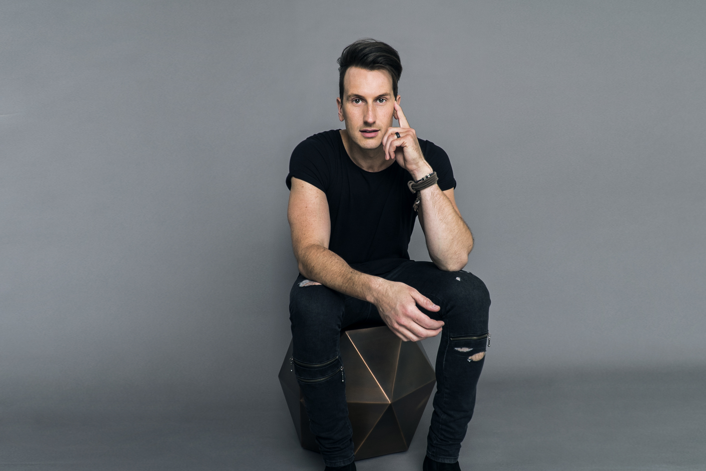 Russell Dickerson, Music breakthrough, Washington Post feature, Rising country artist, 2770x1850 HD Desktop