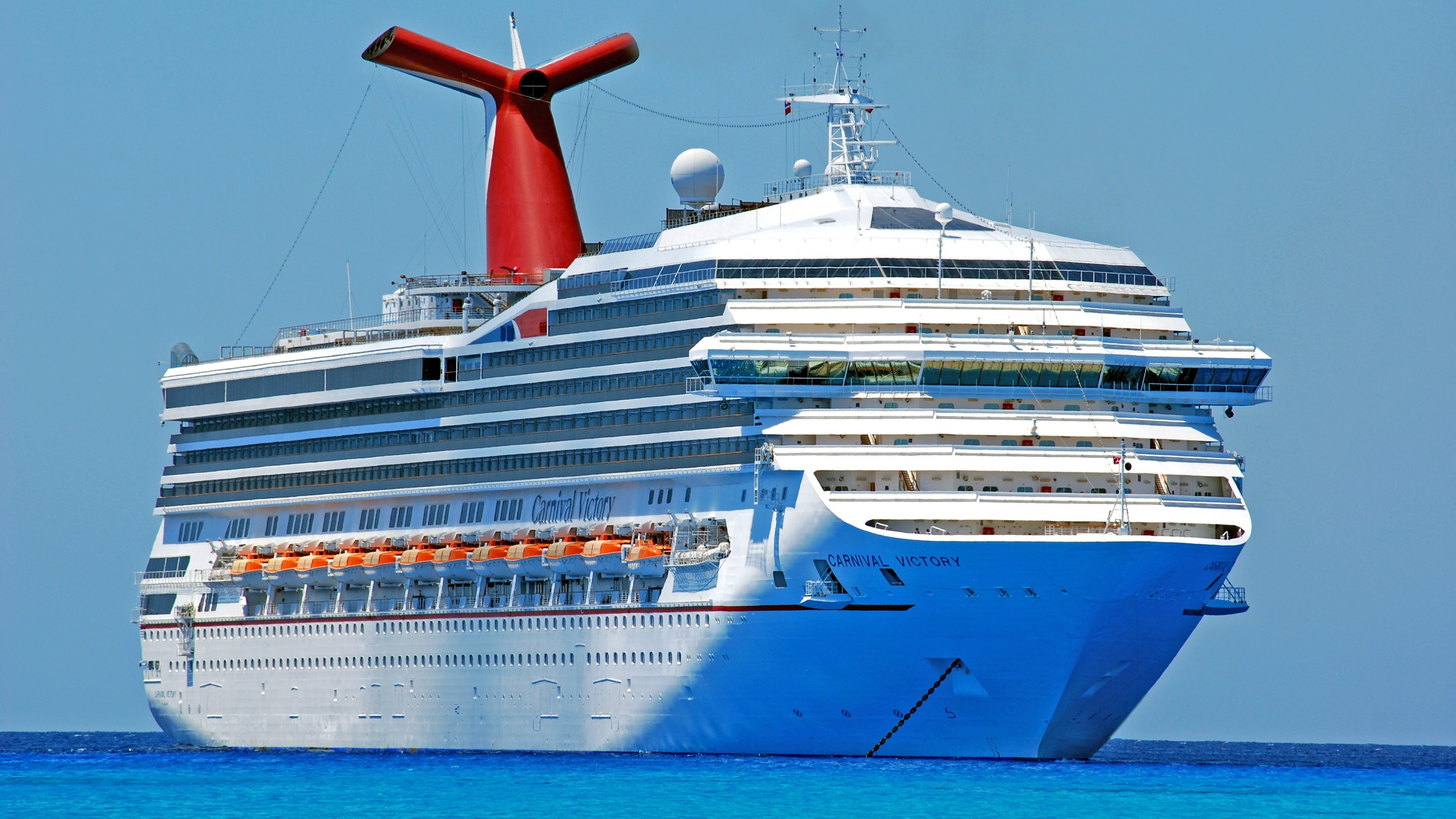 Cruiser (Ship): The 13-deck Carnival Victory, One of the largest cruise ships in the world, Debuted in 2000. 3840x2160 4K Background.