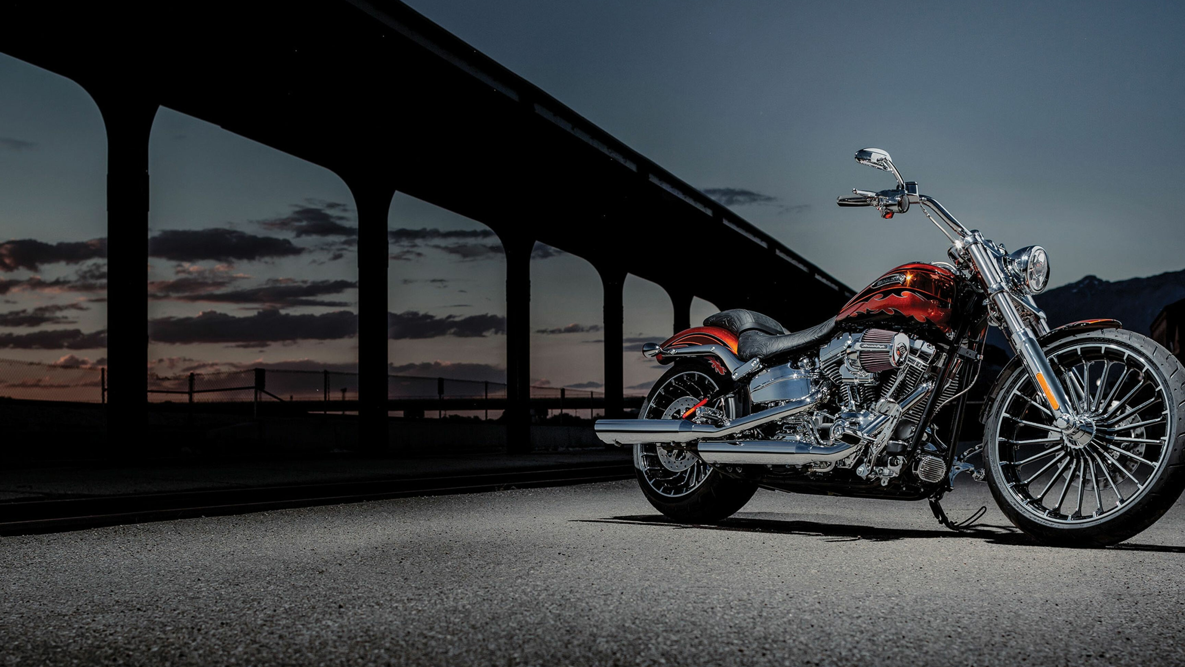 Harley-Davidson: CVO, An American motorcycle manufacturer headquartered in Milwaukee, Wisconsin. 3840x2160 4K Background.