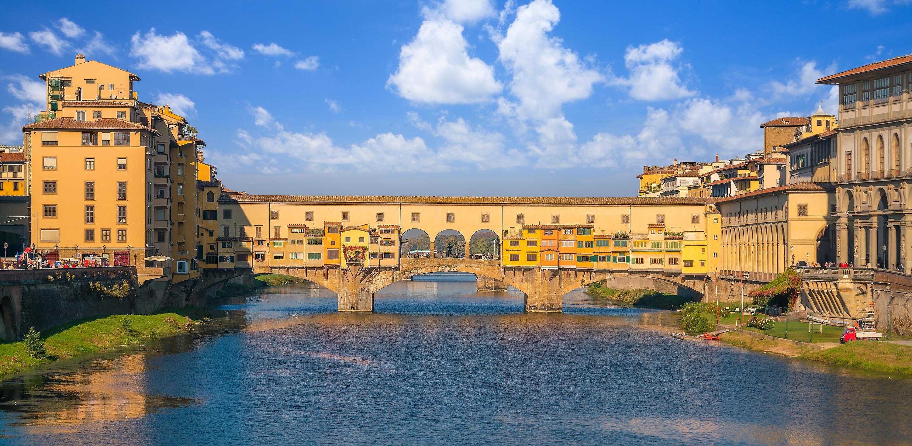 Ponte Vecchio, Arno river, Florence Italy, Captivating shot, 3000x1470 Dual Screen Desktop