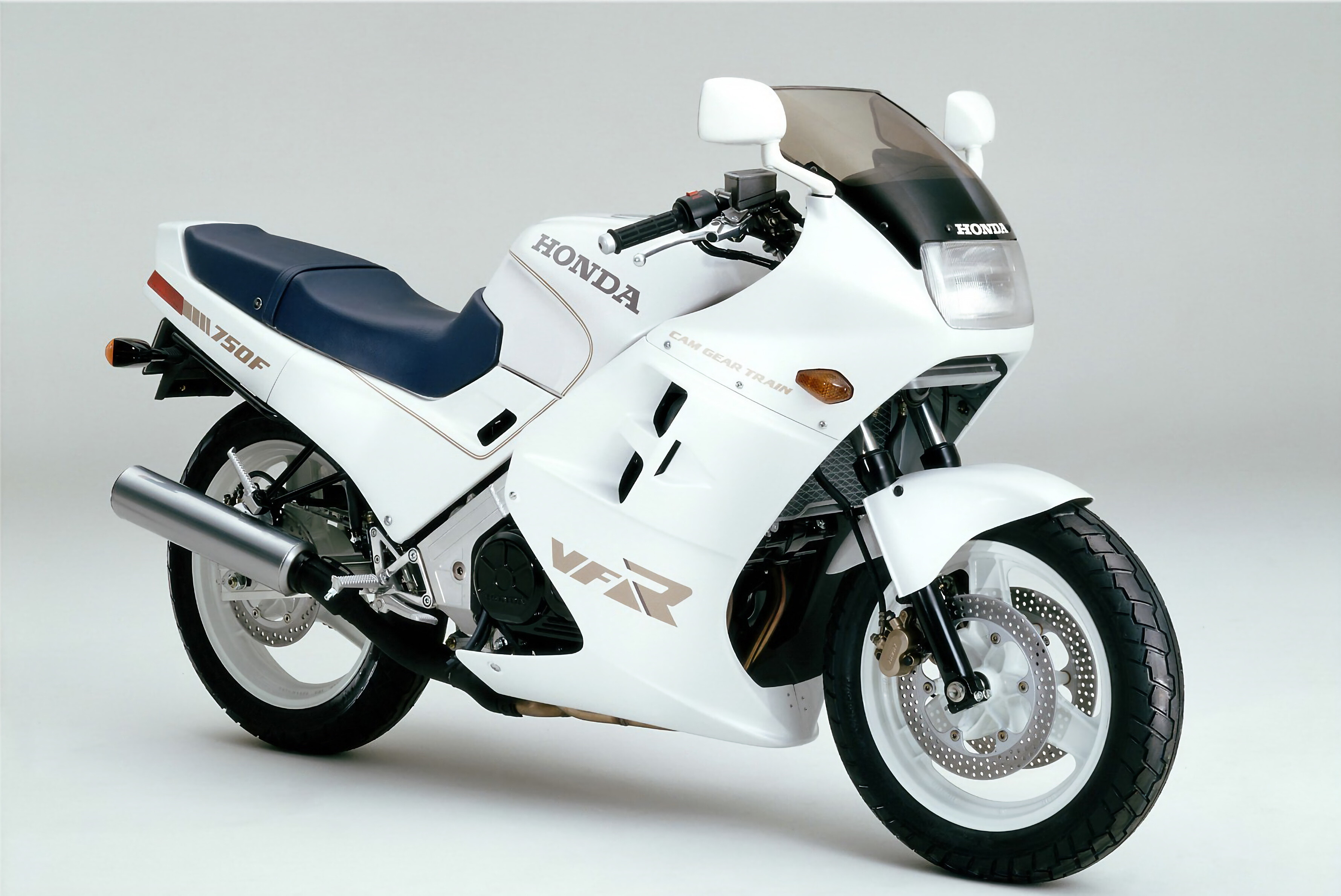Honda VFR750F Interceptor, Adventure on two wheels, Agile handling, Thrilling ride, 3560x2380 4K Desktop