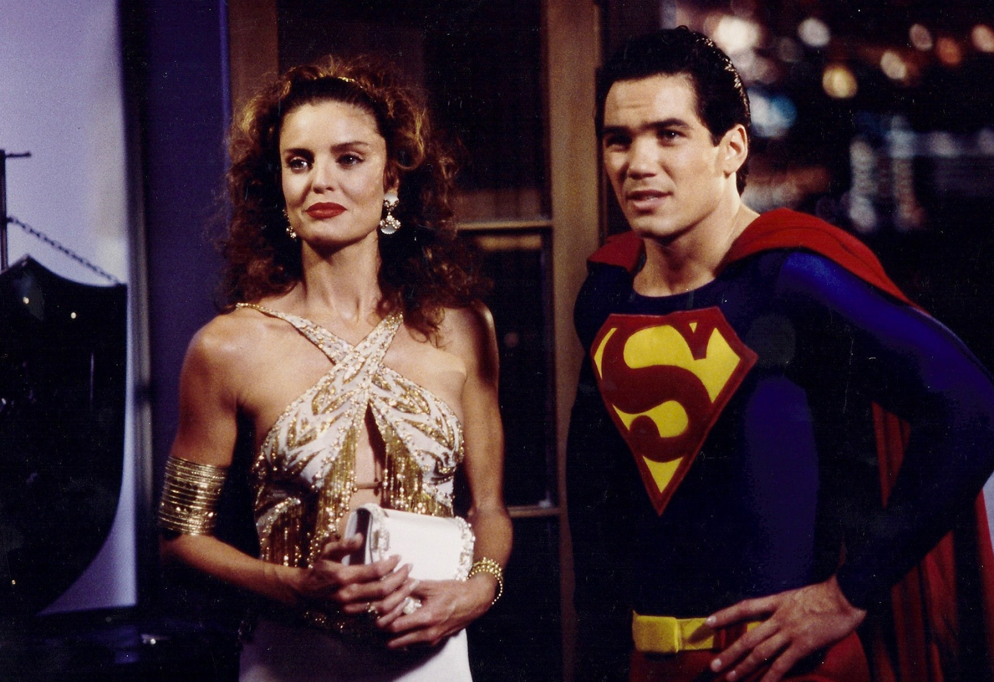 Lois and Clark: The New Adventures of Superman: A sci-fi television series about the adventures of DC Comics characters that aired from 1993 to 1997. 1950x1340 HD Wallpaper.