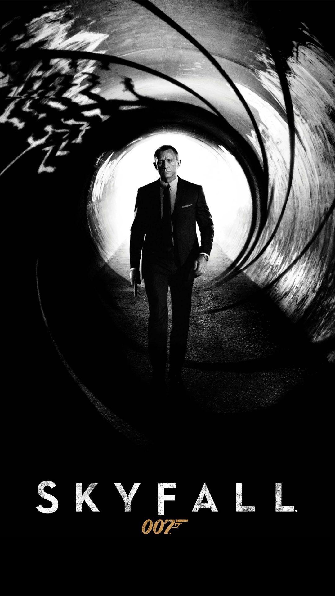 Skyfall: The second-highest grossing film of 2012, Daniel Craig. 1080x1920 Full HD Wallpaper.