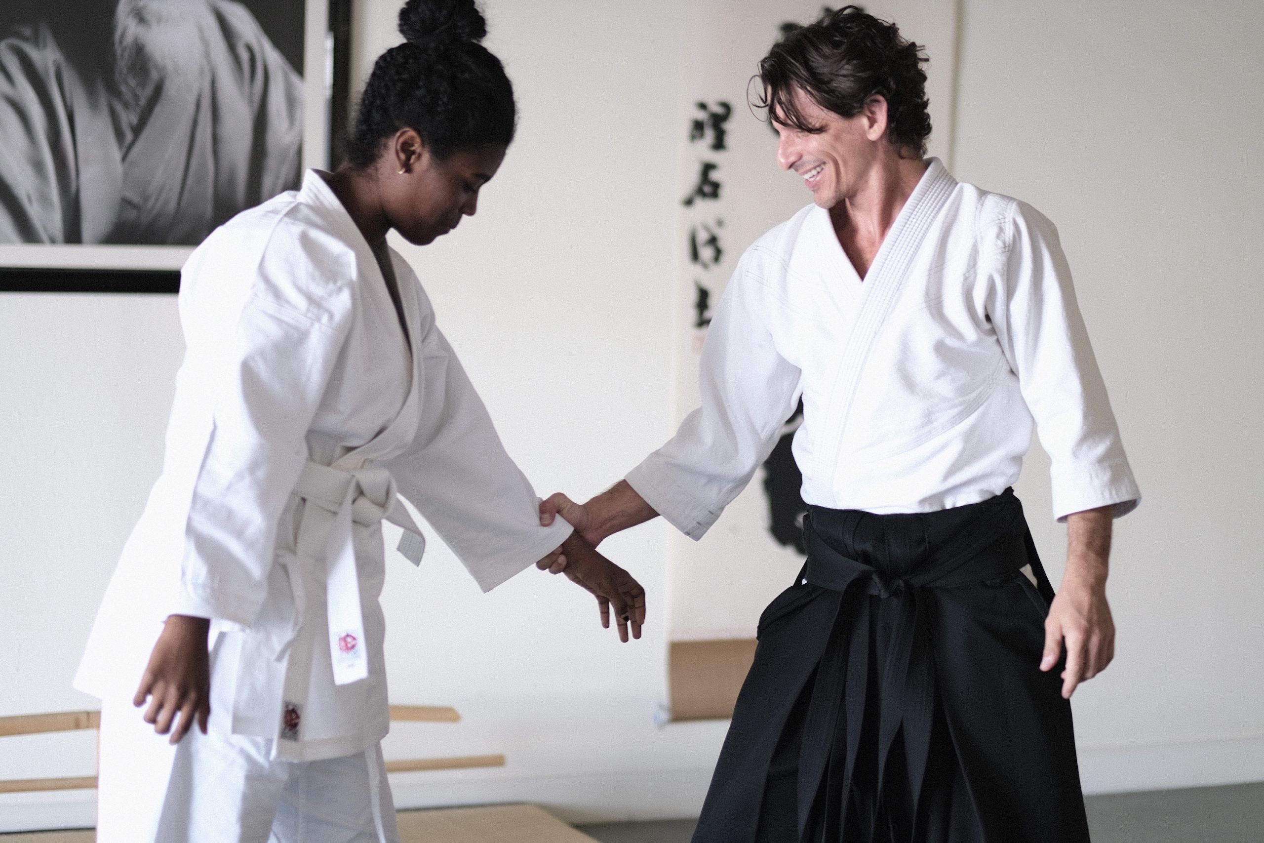 Aikido: A modern Japanese martial art originally developed by Morihei Ueshiba. 2560x1710 HD Background.