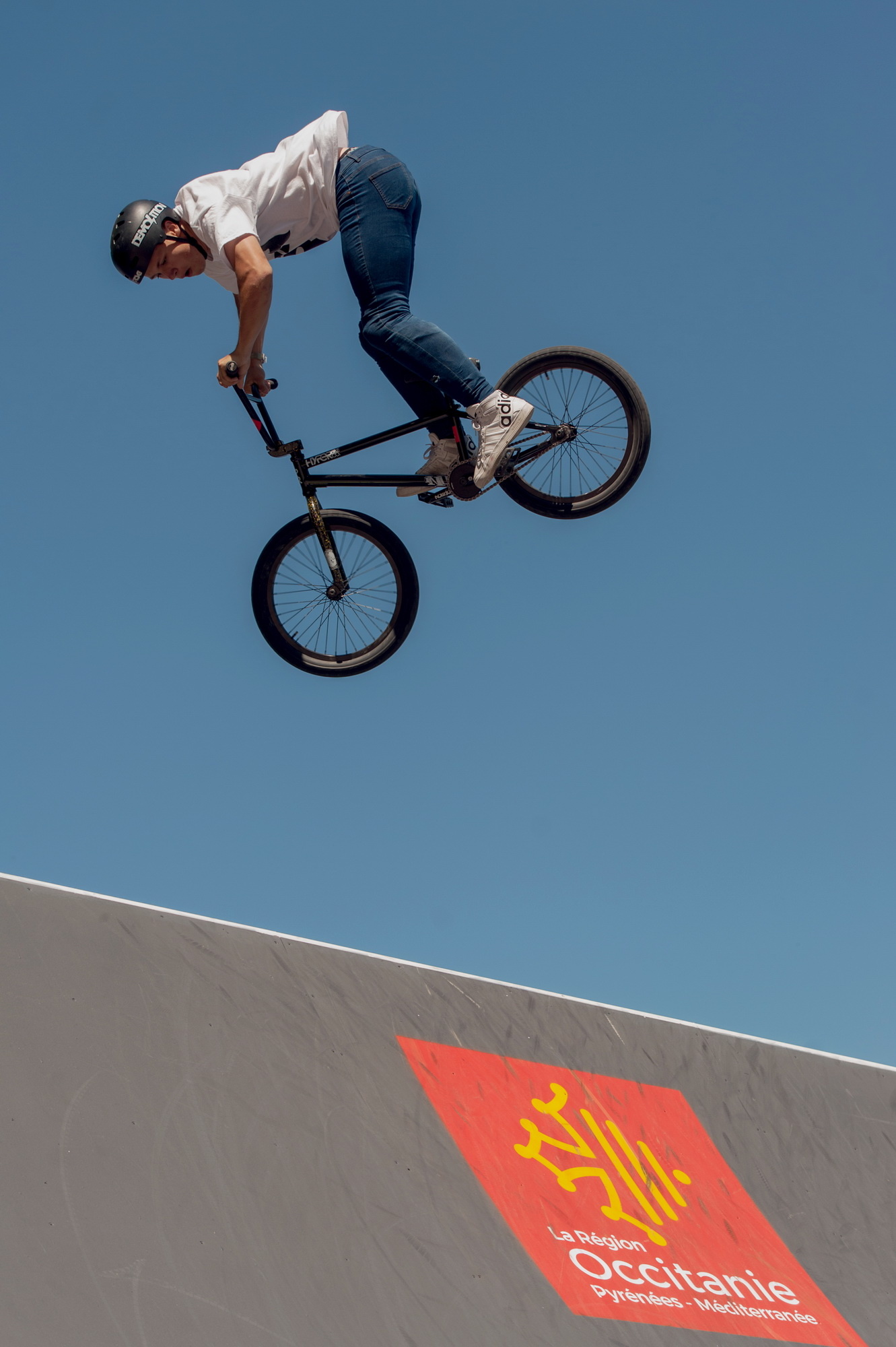 FISE World Series, Montpellier, Studio photography, Action sports, 1340x2000 HD Handy
