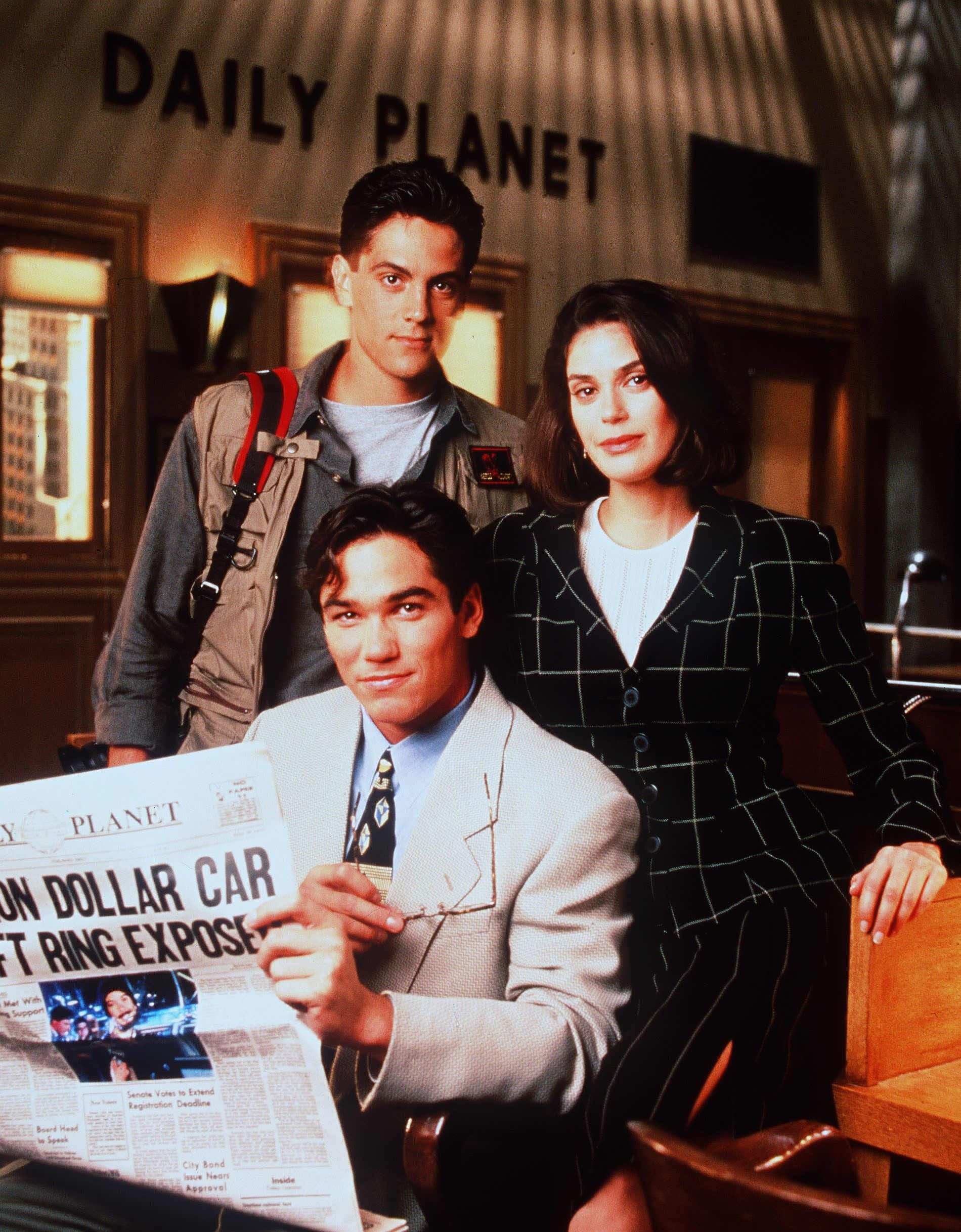 Lois and Clark: The New Adventures of Superman: Michael Landes, Replaced as Jimmy Olsen after the first season, Daily Planet. 1900x2440 HD Wallpaper.