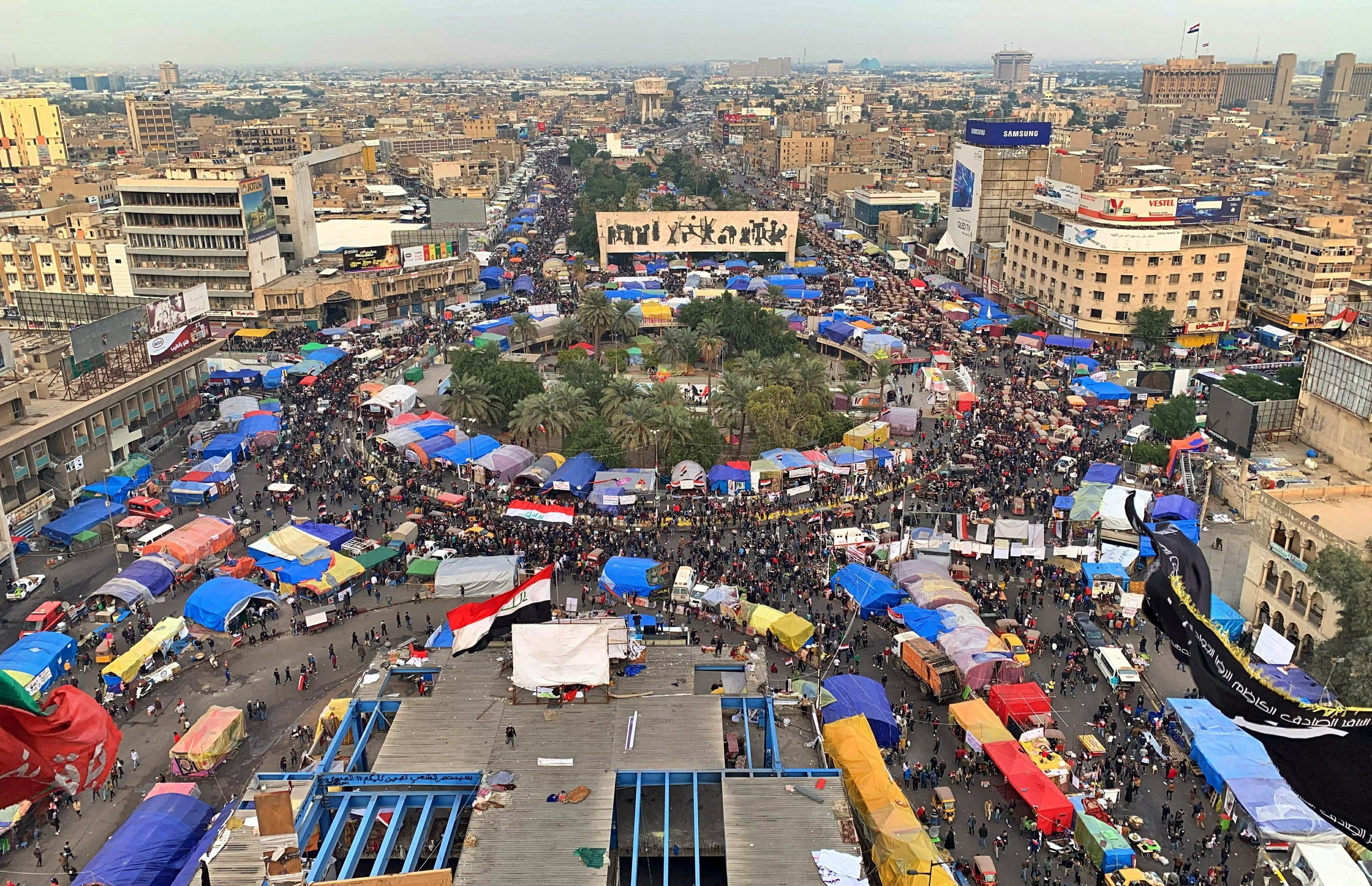 Iraq protests, Unrest continues, Targeted killings, AP news, 3000x1940 HD Desktop