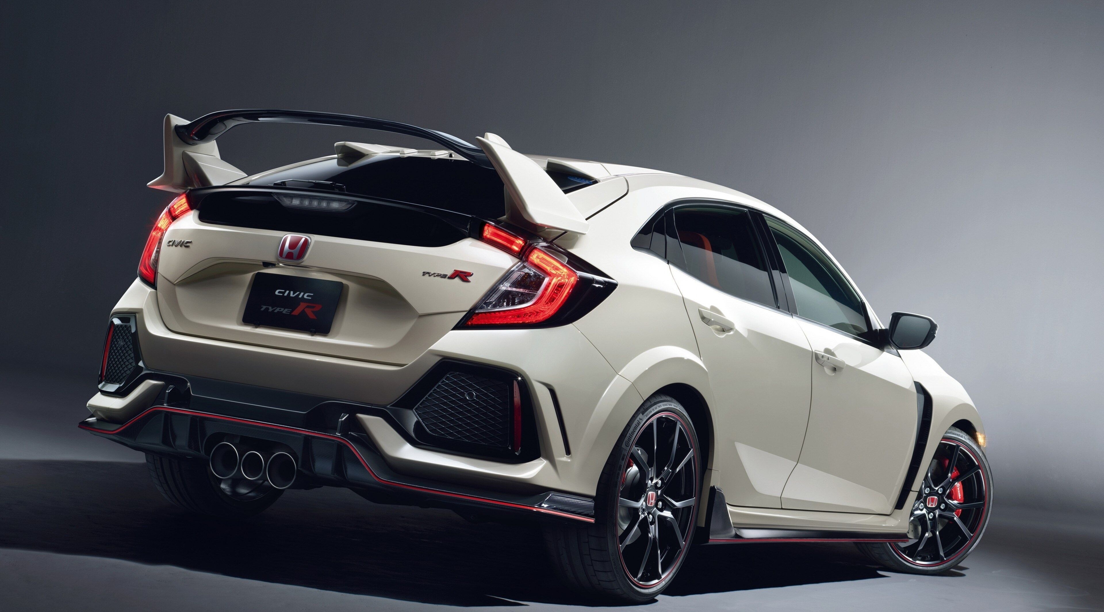 Honda Civic Type R 4K HD wallpapers, High-definition beauty, Honda power, Sporty performance, 3840x2130 HD Desktop