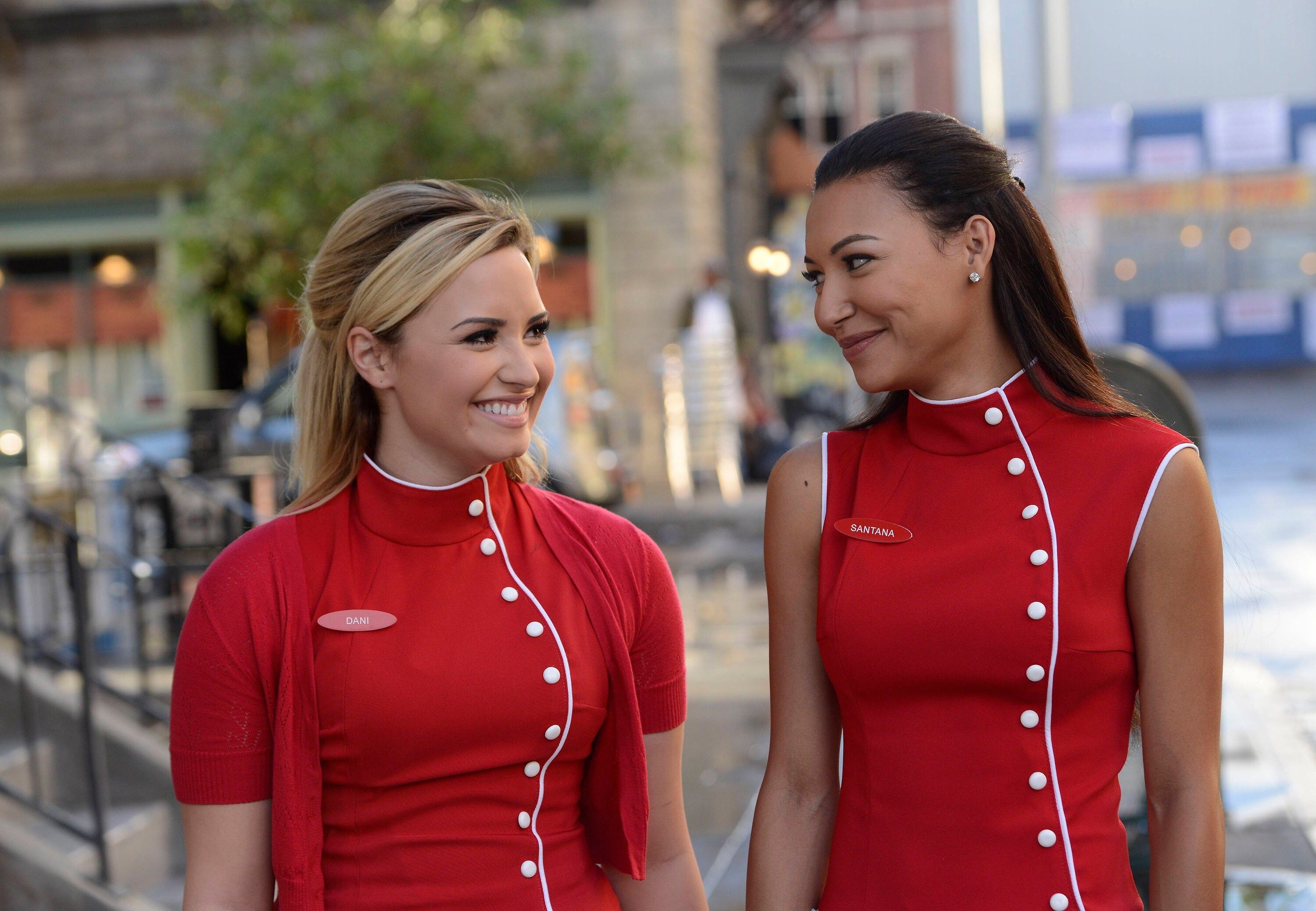 Glee (TV series): Demi Lovato, Naya Rivera's Character, Santana Lopez, Dani. 3000x2080 HD Background.