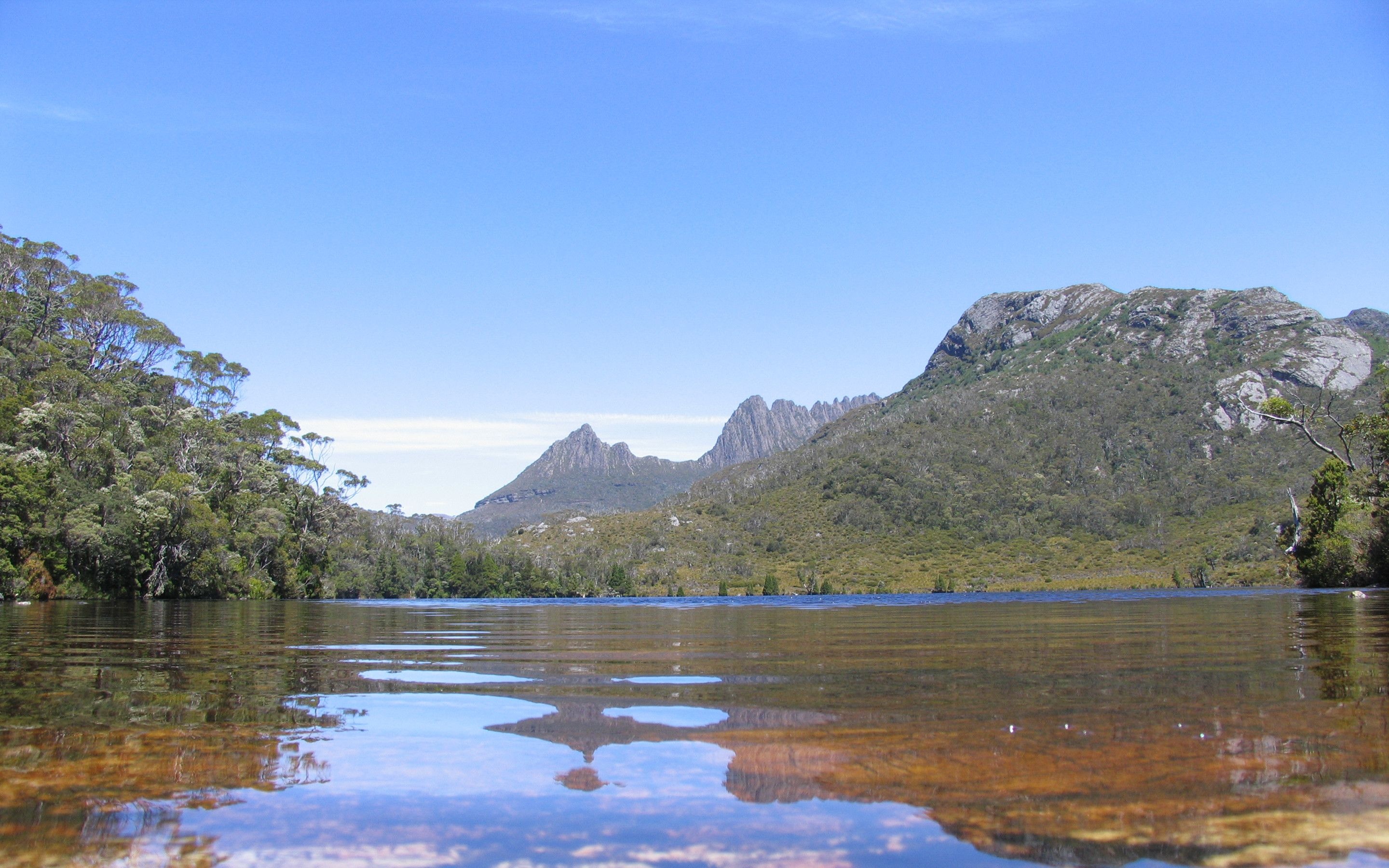 Lake Saint Clair, Tasmania beauty, Australia HD wallpapers, Nature's wonder, 2880x1800 HD Desktop