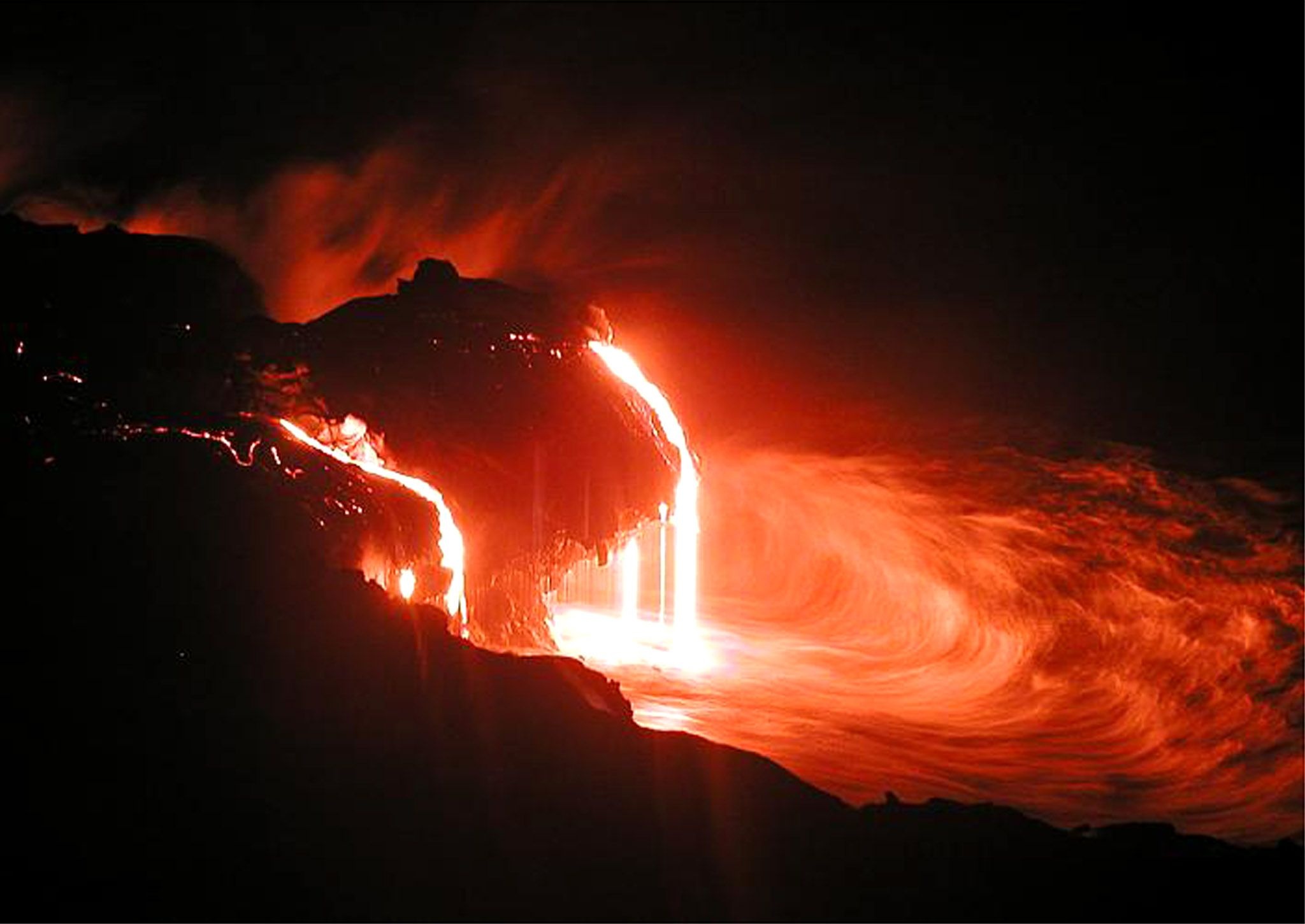 Kilauea volcano, Lava flow, Hawaii homes, Stunning visuals, 2050x1460 HD Desktop