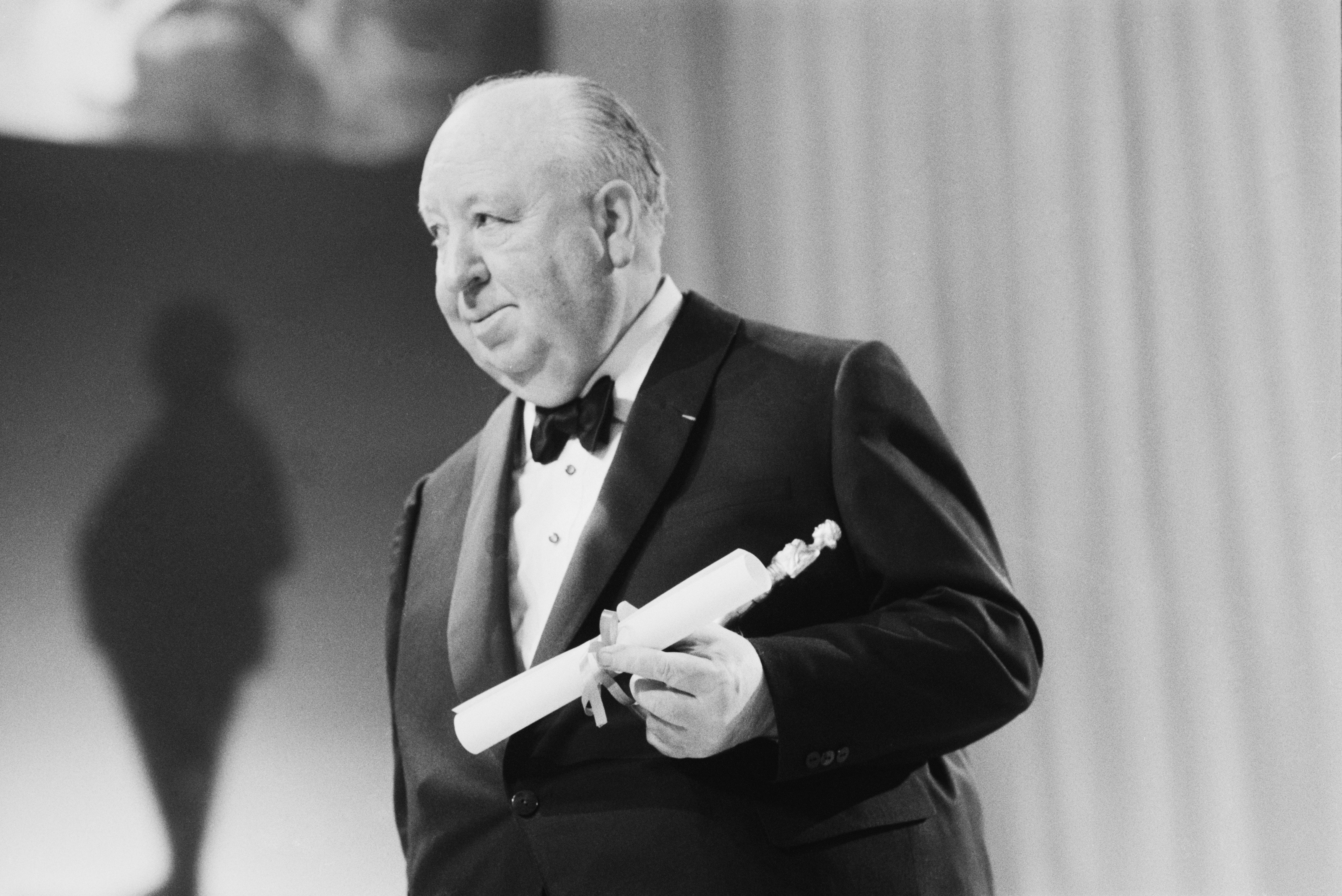 Alfred Hitchcock, Going Psycho, Alfred Hitchcock 4k Collection, September, 3200x2140 HD Desktop