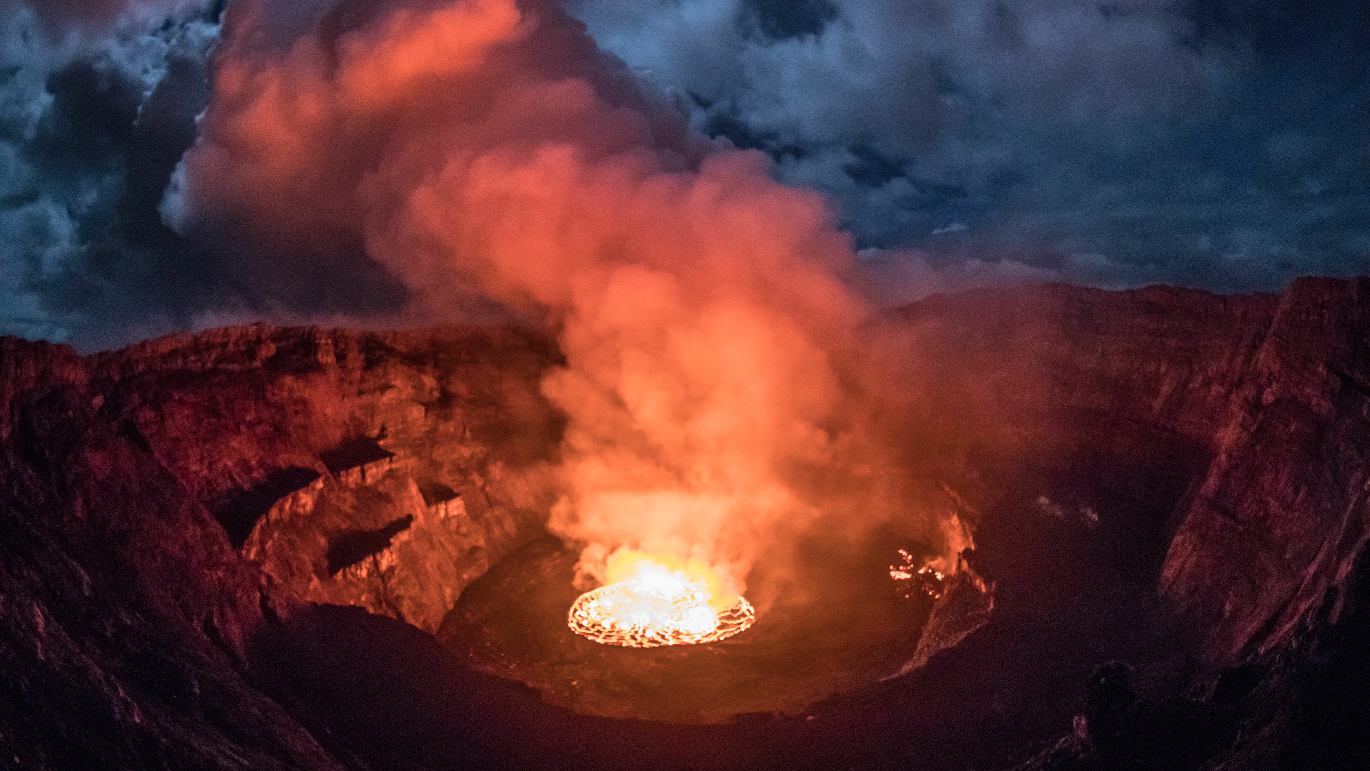 Nyiragongo Volcano eruption, Cross-border panic, Mount Nyiragongo, Live Science, 2800x1580 HD Desktop