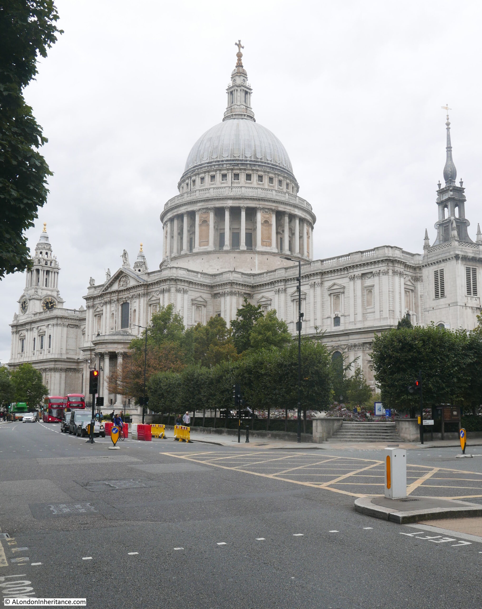 St. Paul's Cathedral, London, Architectural transformation, Historical monument, 2030x2560 HD Phone