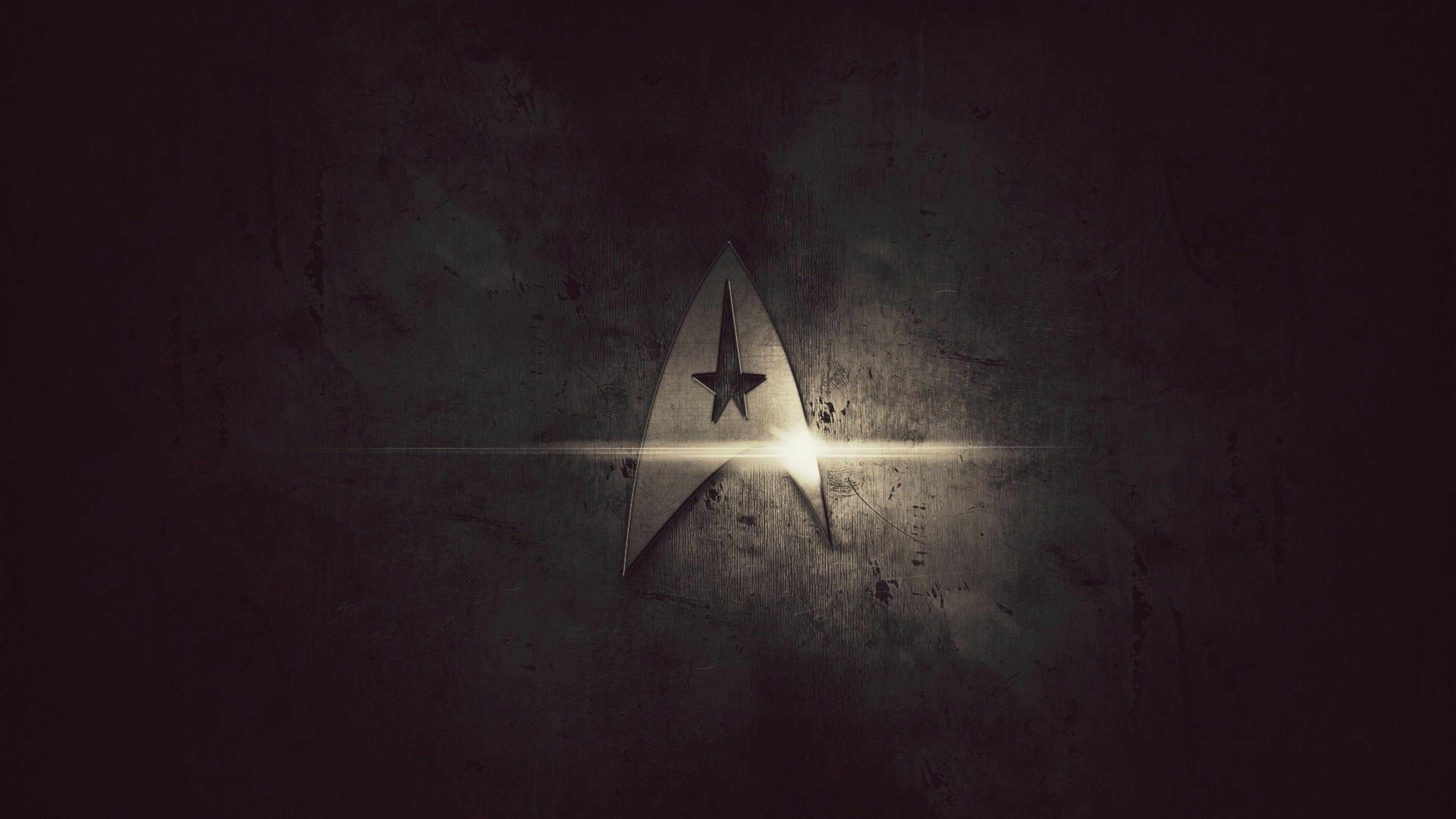 Star Trek: Starfleet Command Division Badge. 3840x2160 4K Wallpaper.