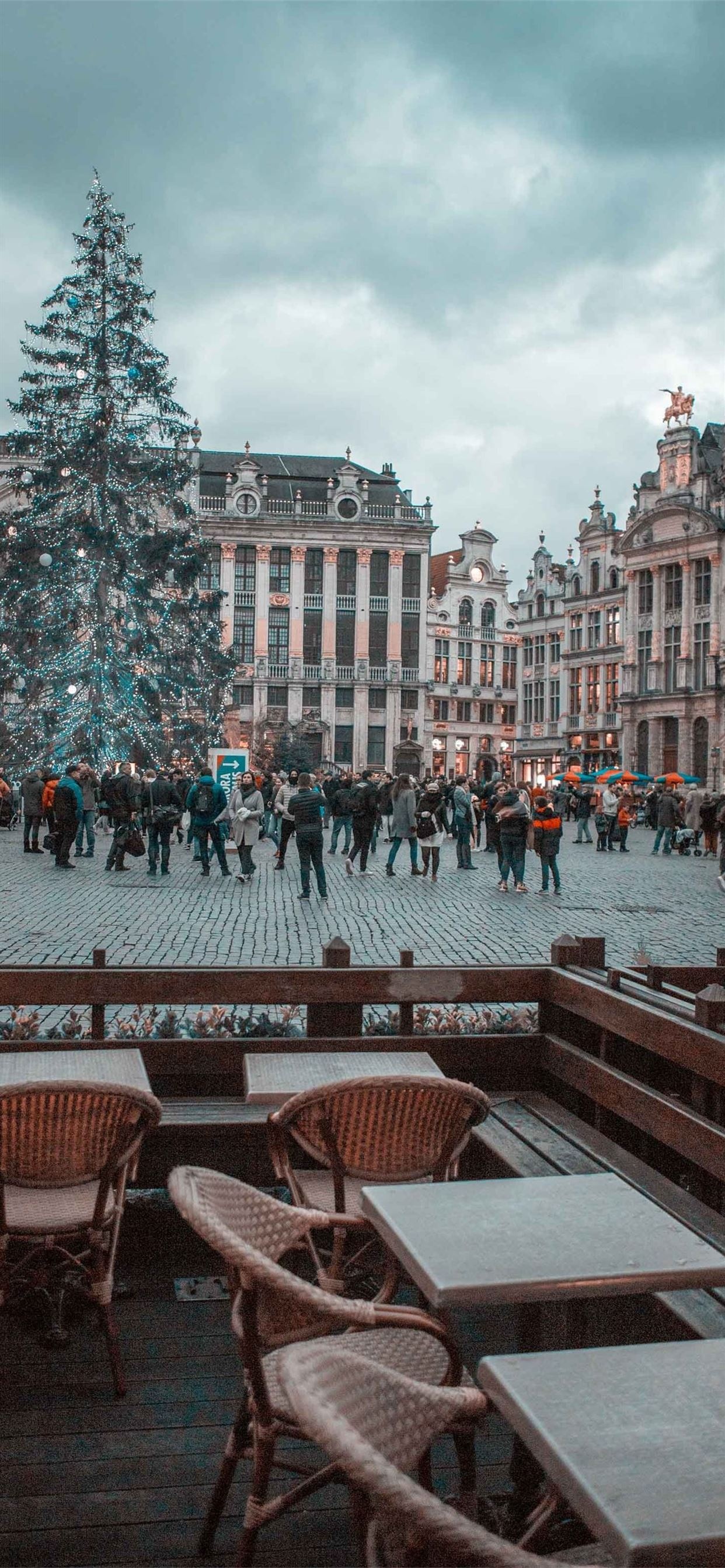 Brussels iPhone wallpapers, HD backgrounds, Free download, Phone personalization, 1250x2690 HD Handy