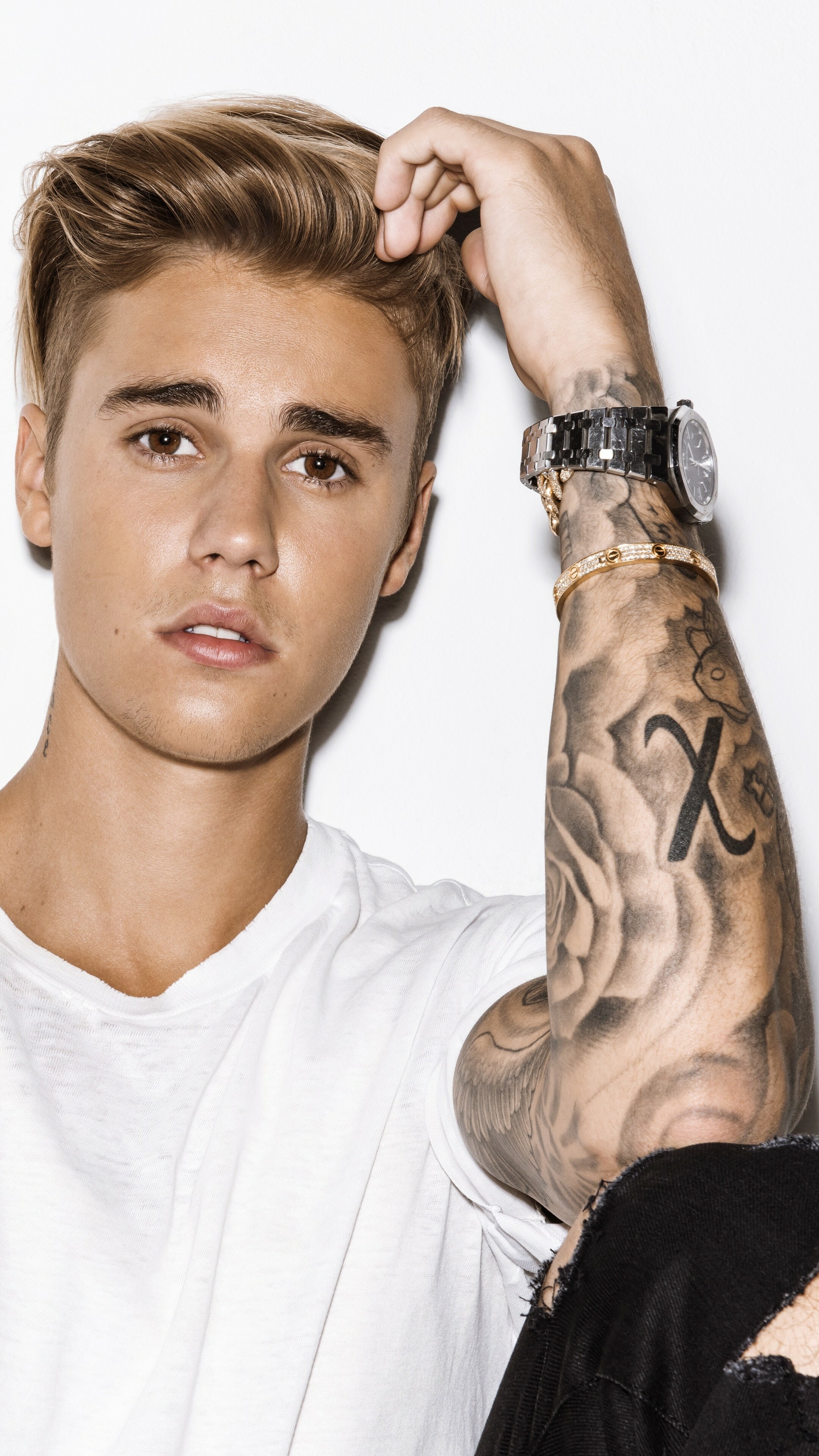 Justin Bieber: Canadian singer and teen idol, Debut seven-track EP My World (2009). 2160x3840 4K Background.