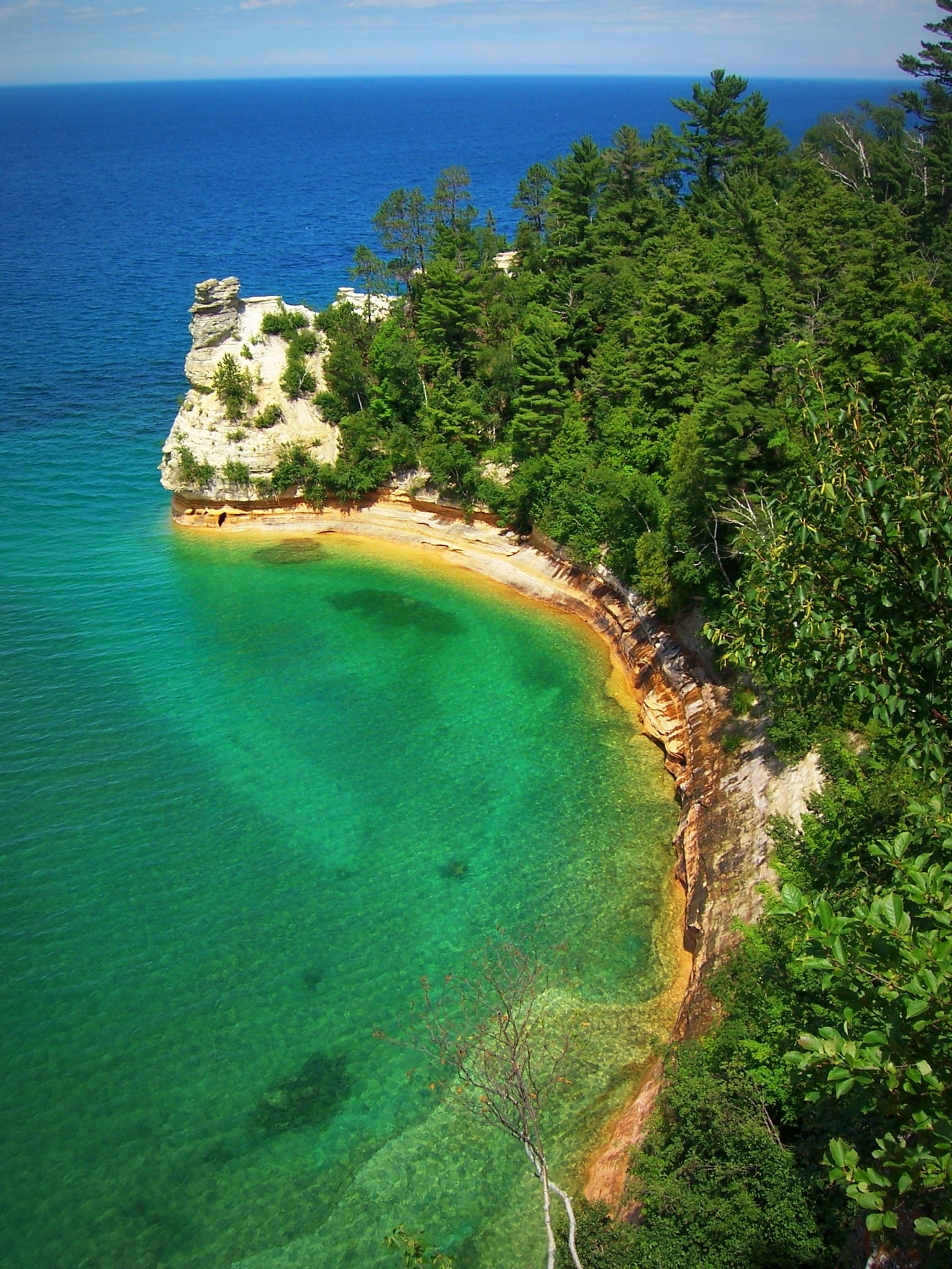 Lake Superior, Pictured rocks, Upper Peninsula, Michigan, 1730x2310 HD Handy