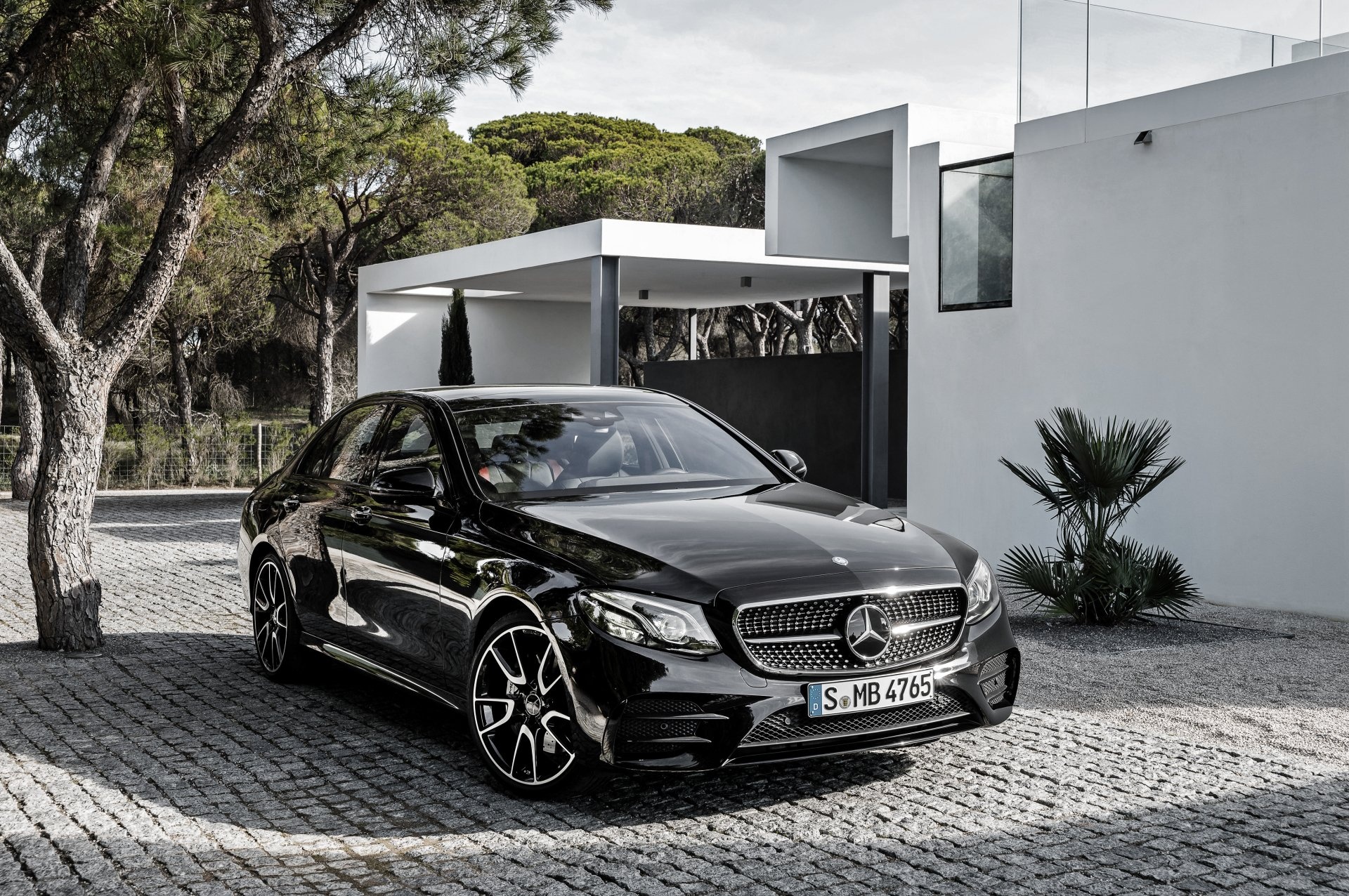 Mercedes-Benz E-Class, 4K wallpapers, Elegant luxury, Captivating designs, 1920x1280 HD Desktop