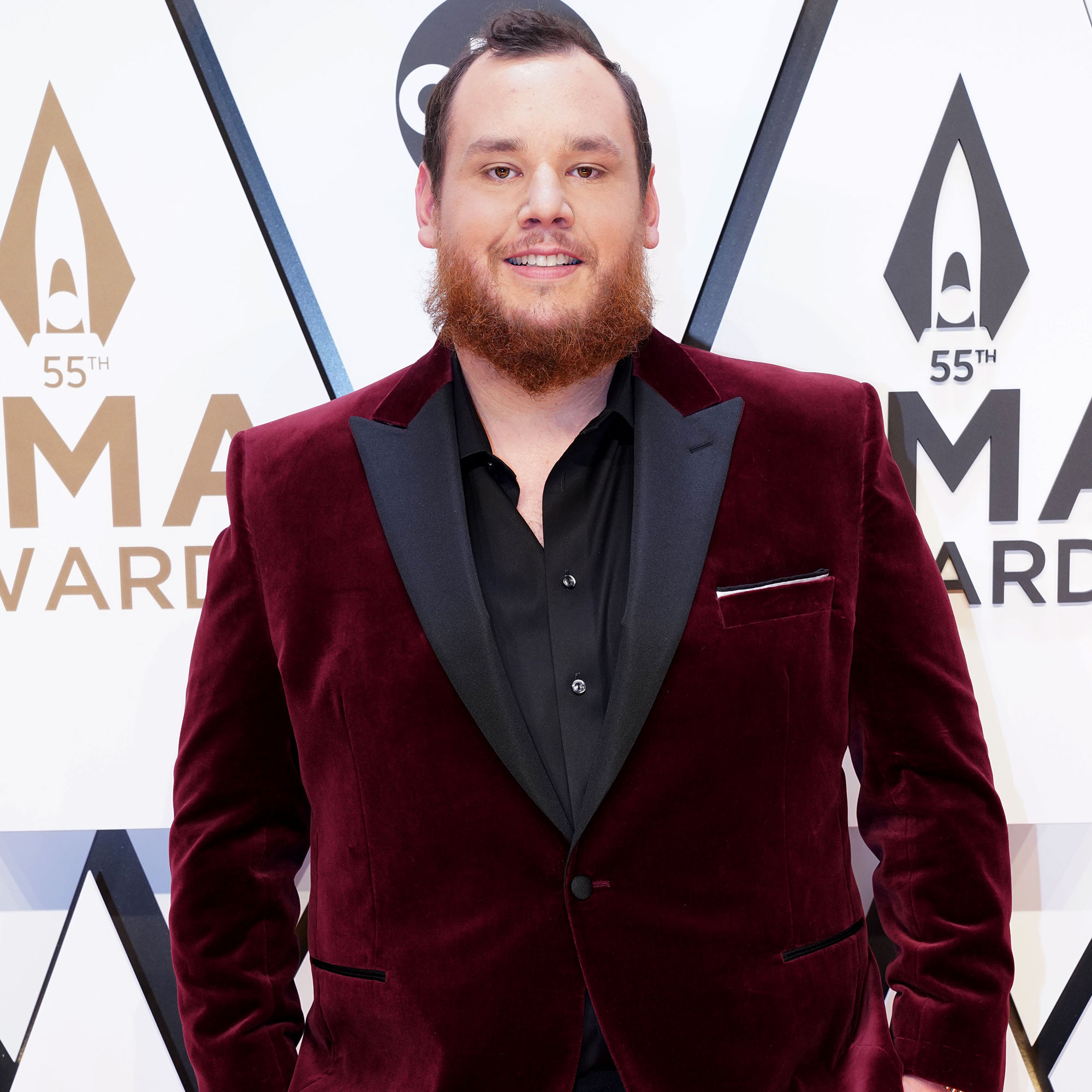 Luke Combs, Struggling with weight, Country music, 2000x2000 HD Phone