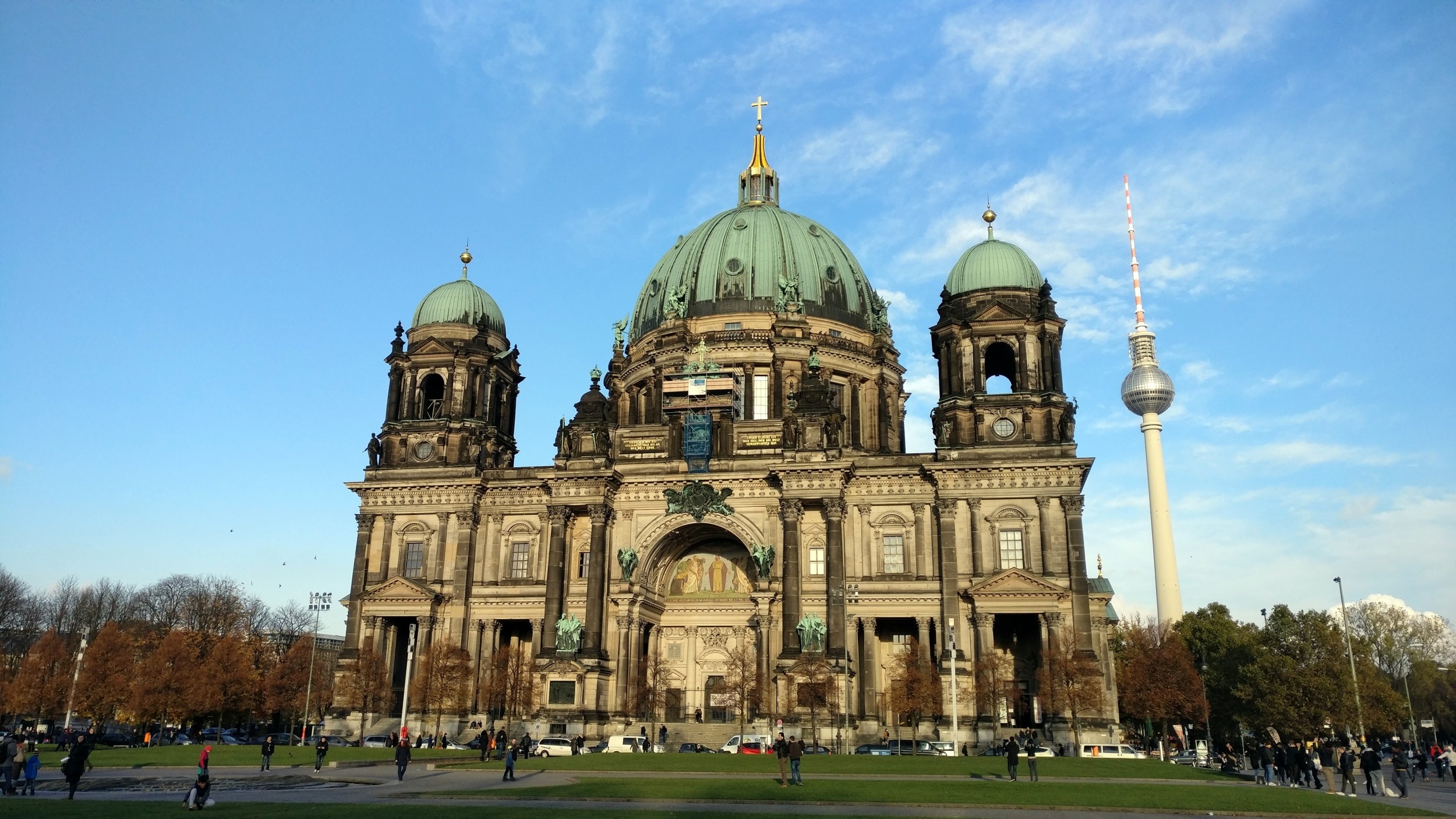 Visions of Travel on Museum Island, 2500x1410 HD Desktop