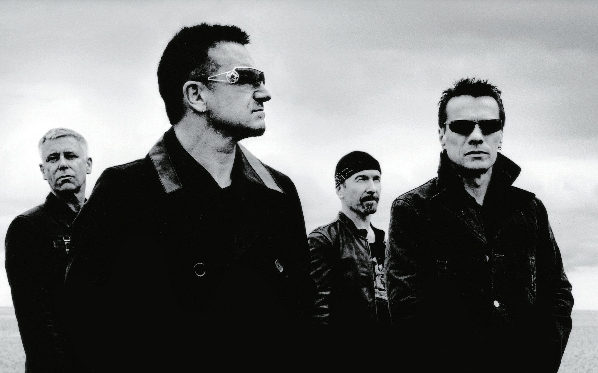 U2 backgrounds, Musical dynamics, Concert atmosphere, Fan experience, 1920x1200 HD Desktop