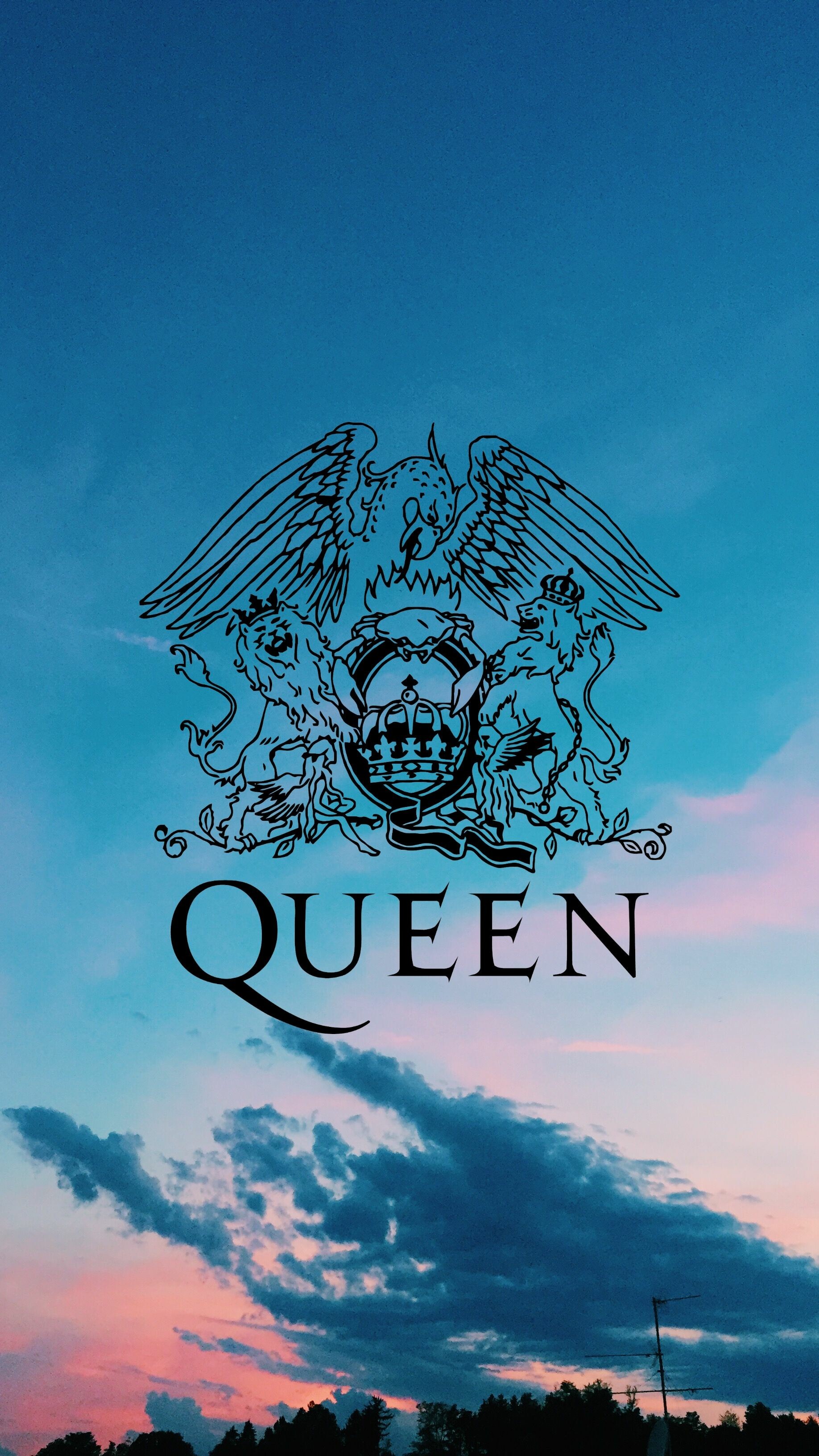 Queen: A British rock band formed in London in 1970 by Freddie Mercury. 1840x3270 HD Wallpaper.