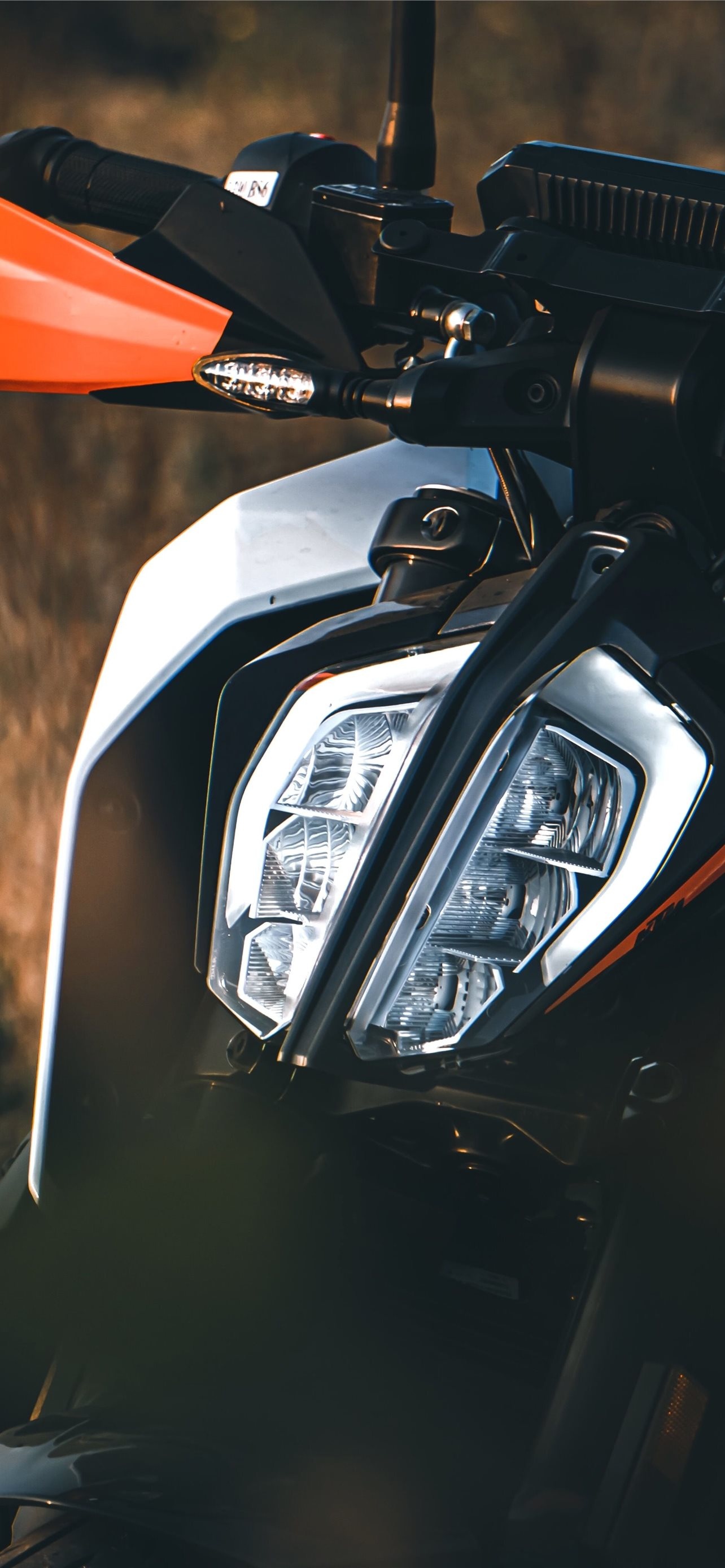 KTM Duke Bike, Latest iPhone HD Wallpapers, Cutting-edge Design, Iconic Motorcycle, 1290x2780 HD Handy