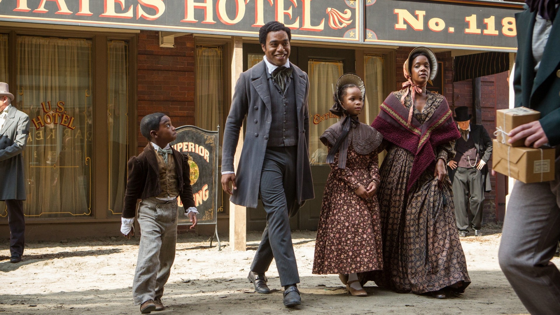 12 Years A Slave: Solomon Northup, A free African-American man in 1841, living with his wife and two children in Saratoga Springs, New York. 1920x1080 Full HD Background.