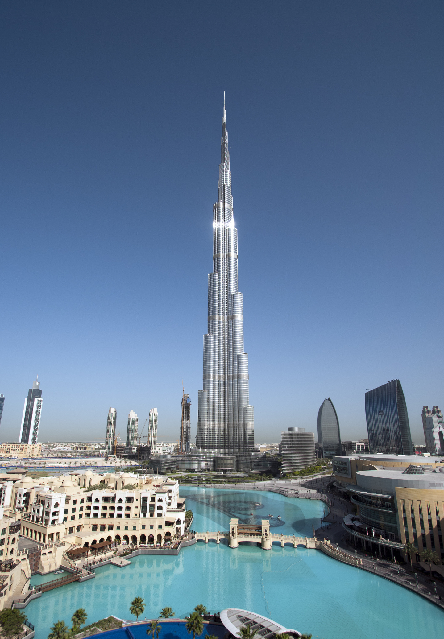 Burj Khalifa, Amazing HD wallpaper, Desktop and mobile, Dubai's charm, 1440x2080 HD Handy