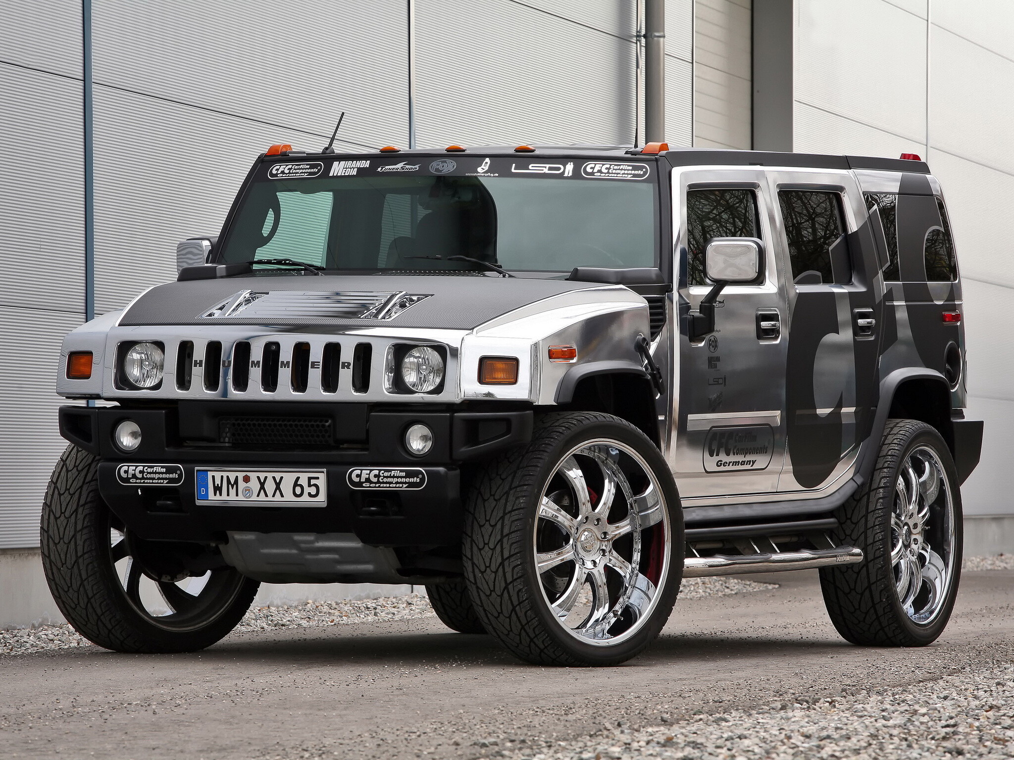 Hummer: Discontinued in 2010 and returned as a sub-brand of GMC in 2020. 2050x1540 HD Wallpaper.