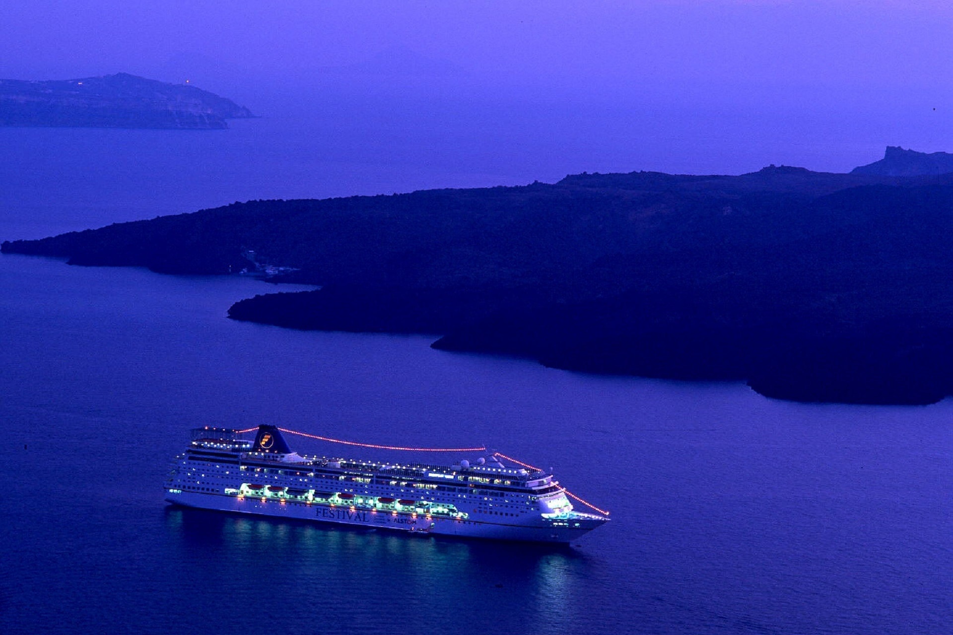 Cruiser (Ship): Festival Cruises, A Greece-based cruise line that operated between 1994 and 2004. 1920x1280 HD Background.