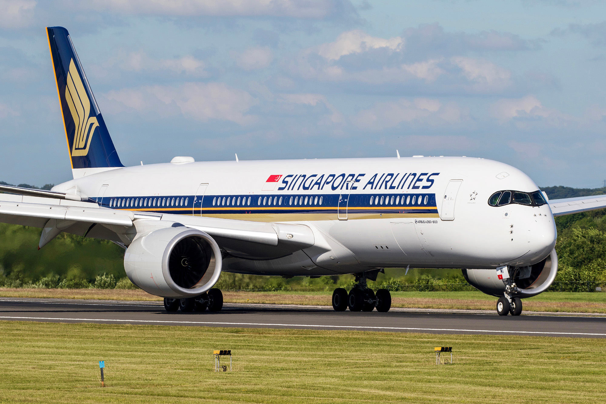 Singapore Airlines, Fifth freedom rights, Milan Barcelona, Aviation news, 2000x1340 HD Desktop