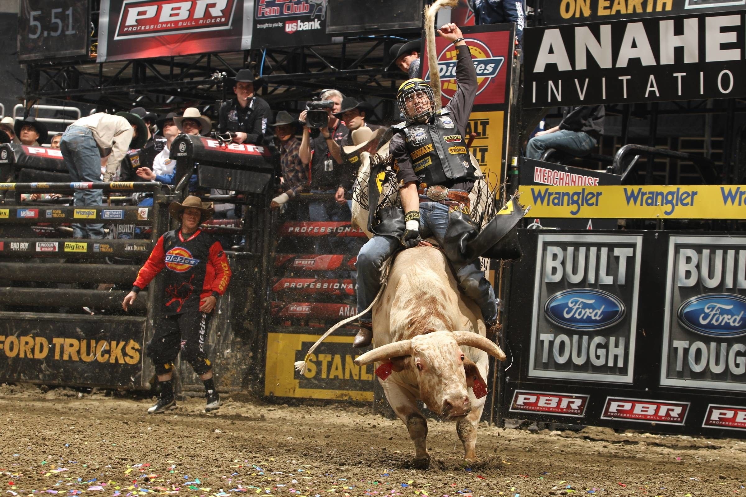 Bullriding: Professional bull riders competition, Rodeo clown, Bull rider, Extreme sport, PBR. 2400x1600 HD Background.