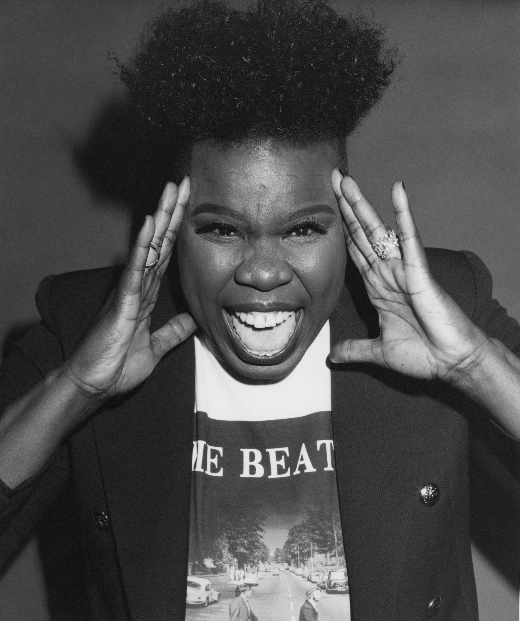 Leslie Jones, Movies, Rock the boat, The New York Times, 1800x2160 HD Phone