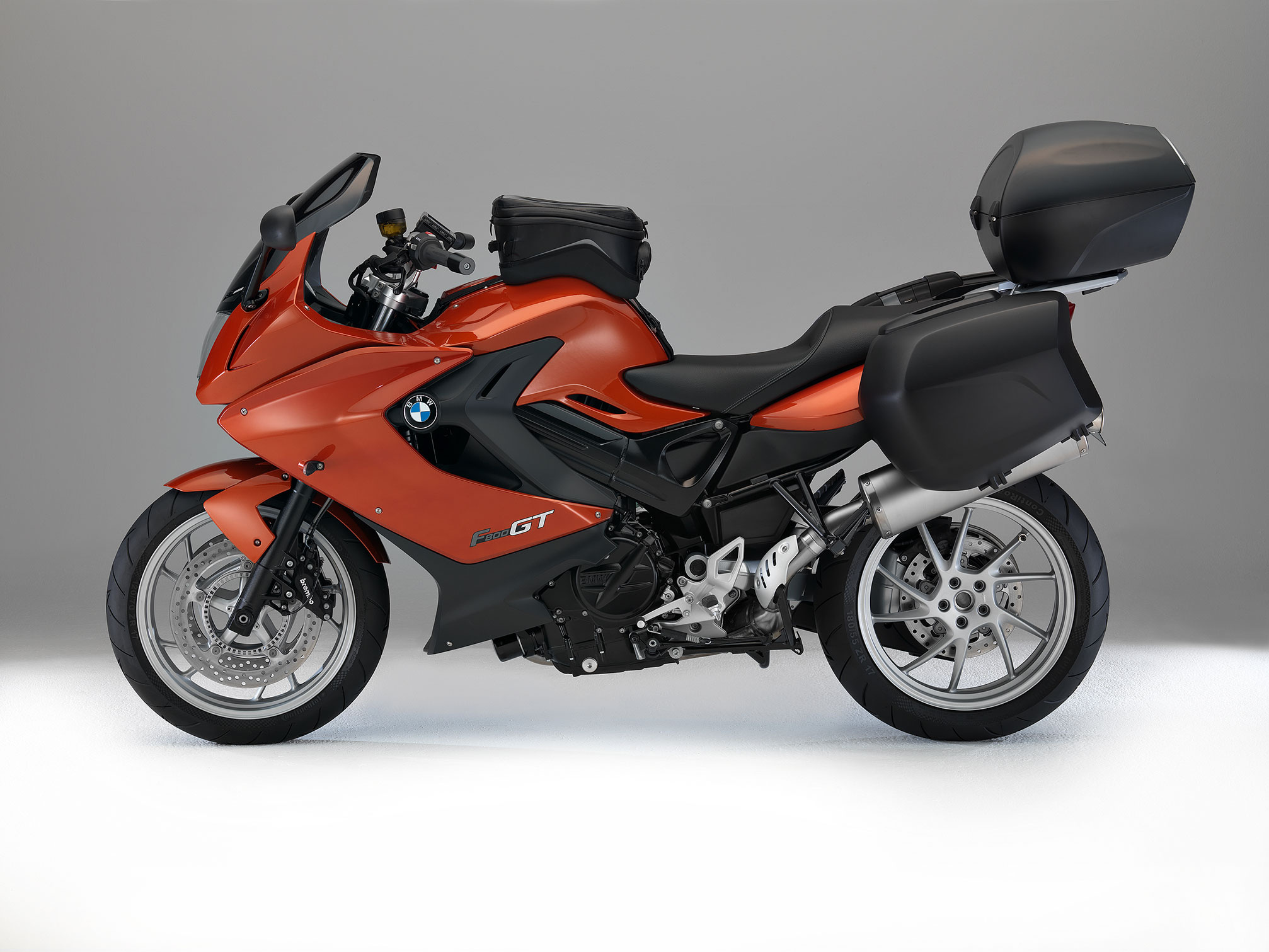 BMW F 800 GT, Sport touring motorcycle, Dynamic riding experience, Unmatched performance, 2020x1520 HD Desktop