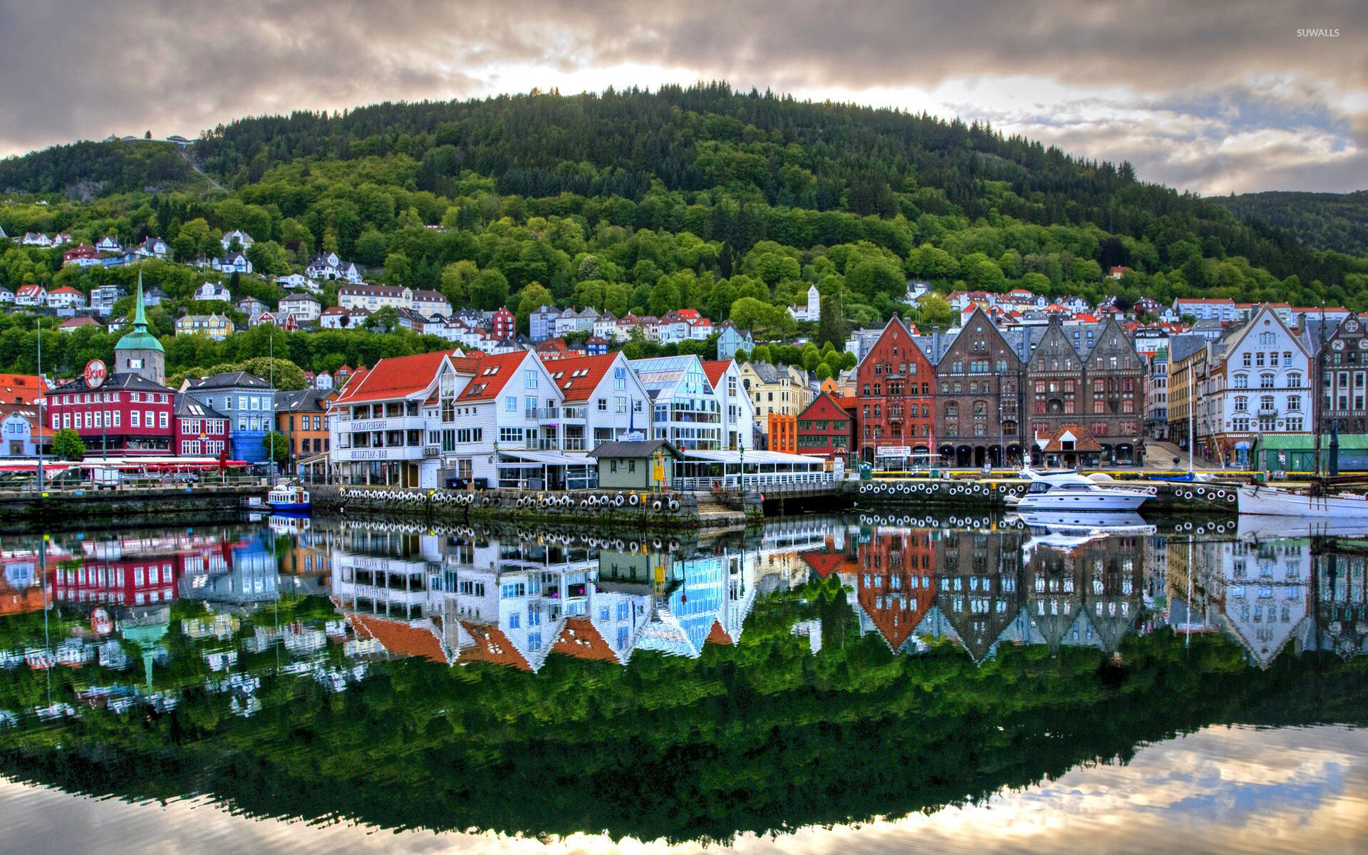 Norway: Bergen, The country gained its independence in 1905. 1920x1200 HD Background.