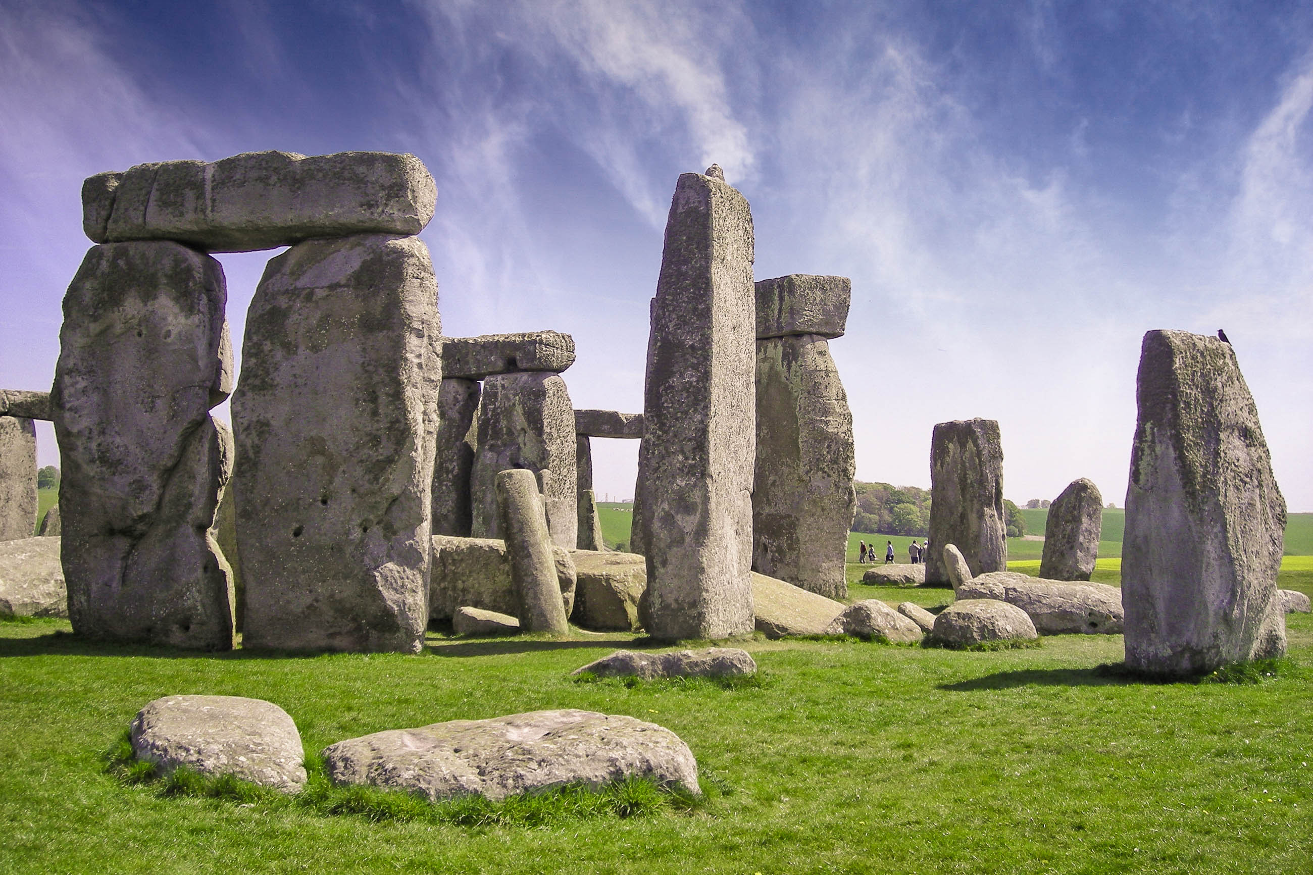 Stonehenge, England's landmark, Travel destination, 2600x1740 HD Desktop
