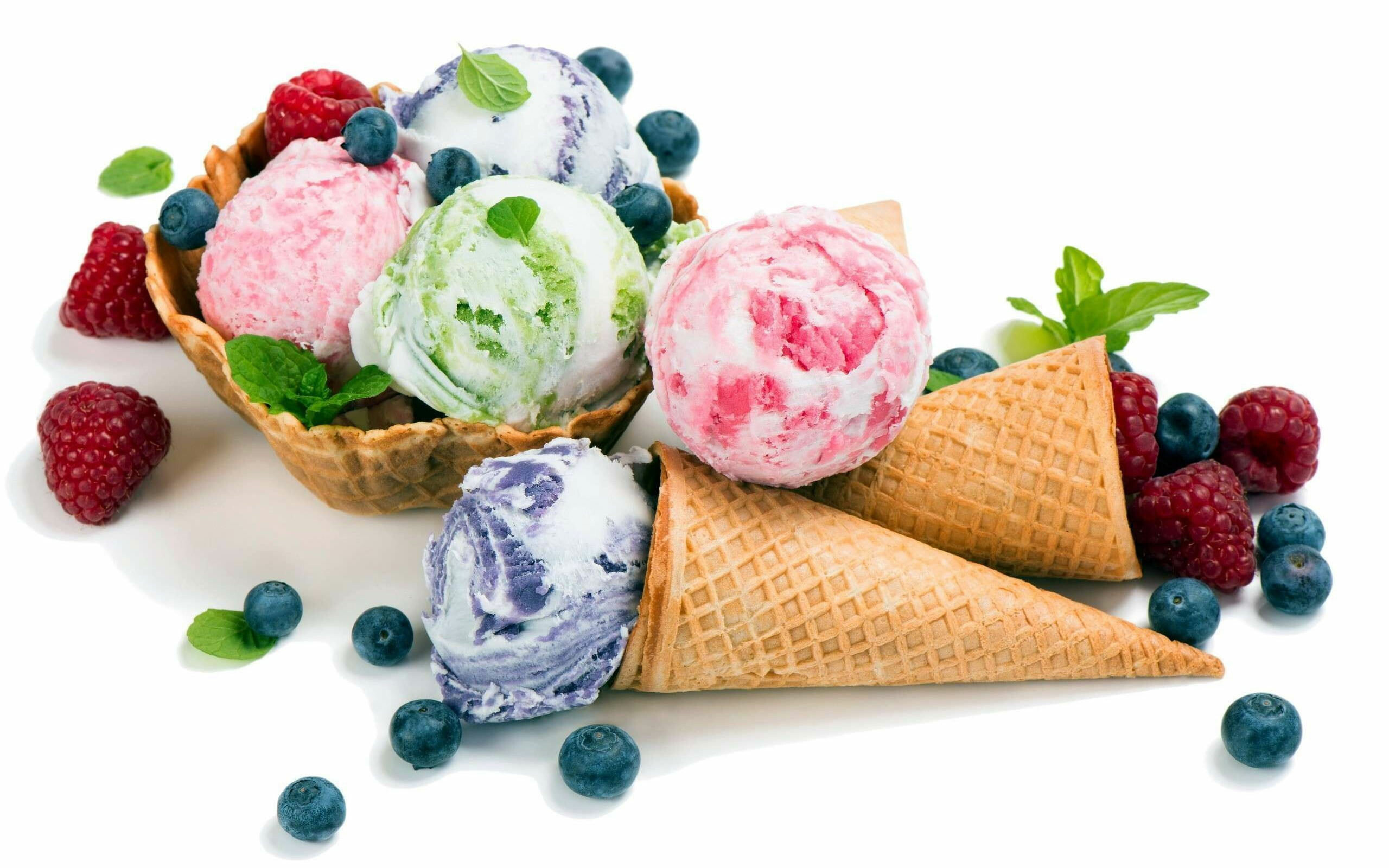 Ice Cream: Food, Fruit, Berries, Frozen dessert. 2560x1600 HD Wallpaper.