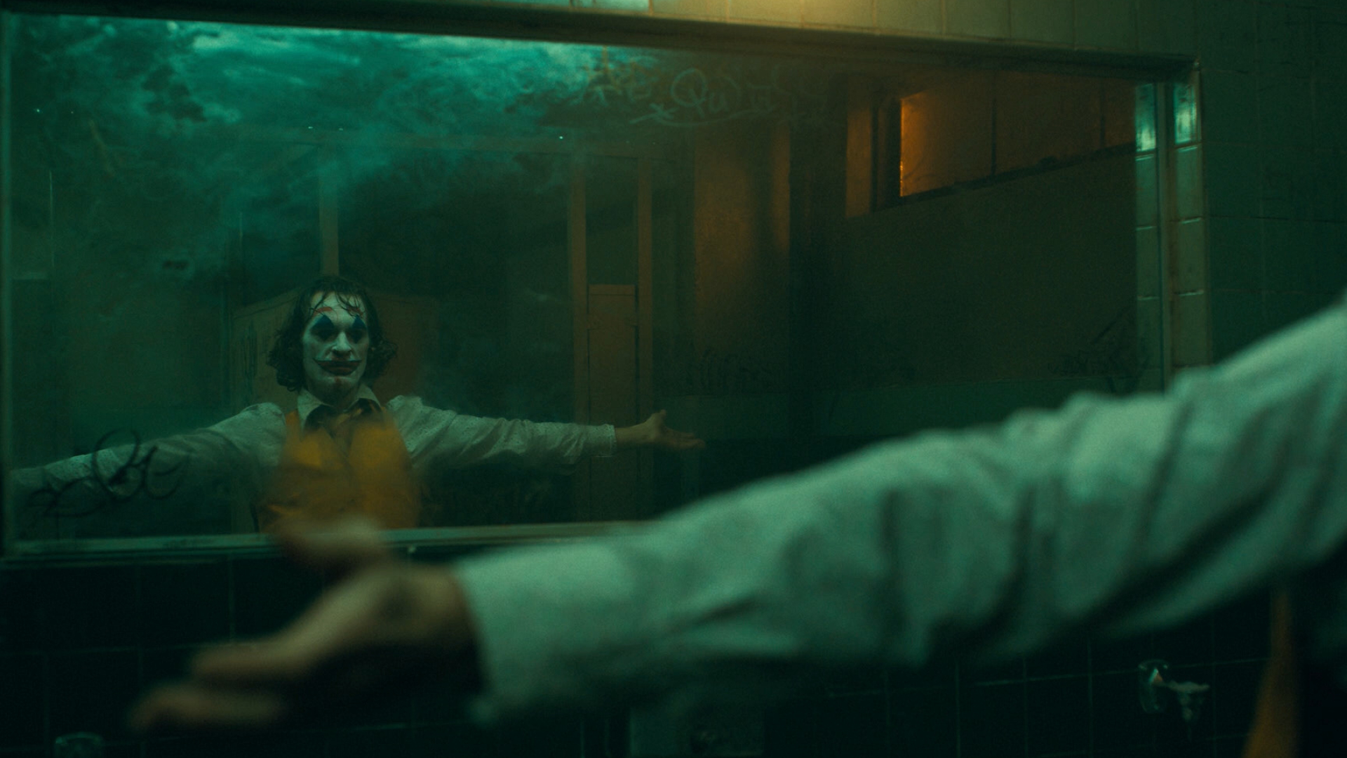 Joker, Joaquin Phoenix, Movie poster, Film stills, 1920x1080 Full HD Desktop