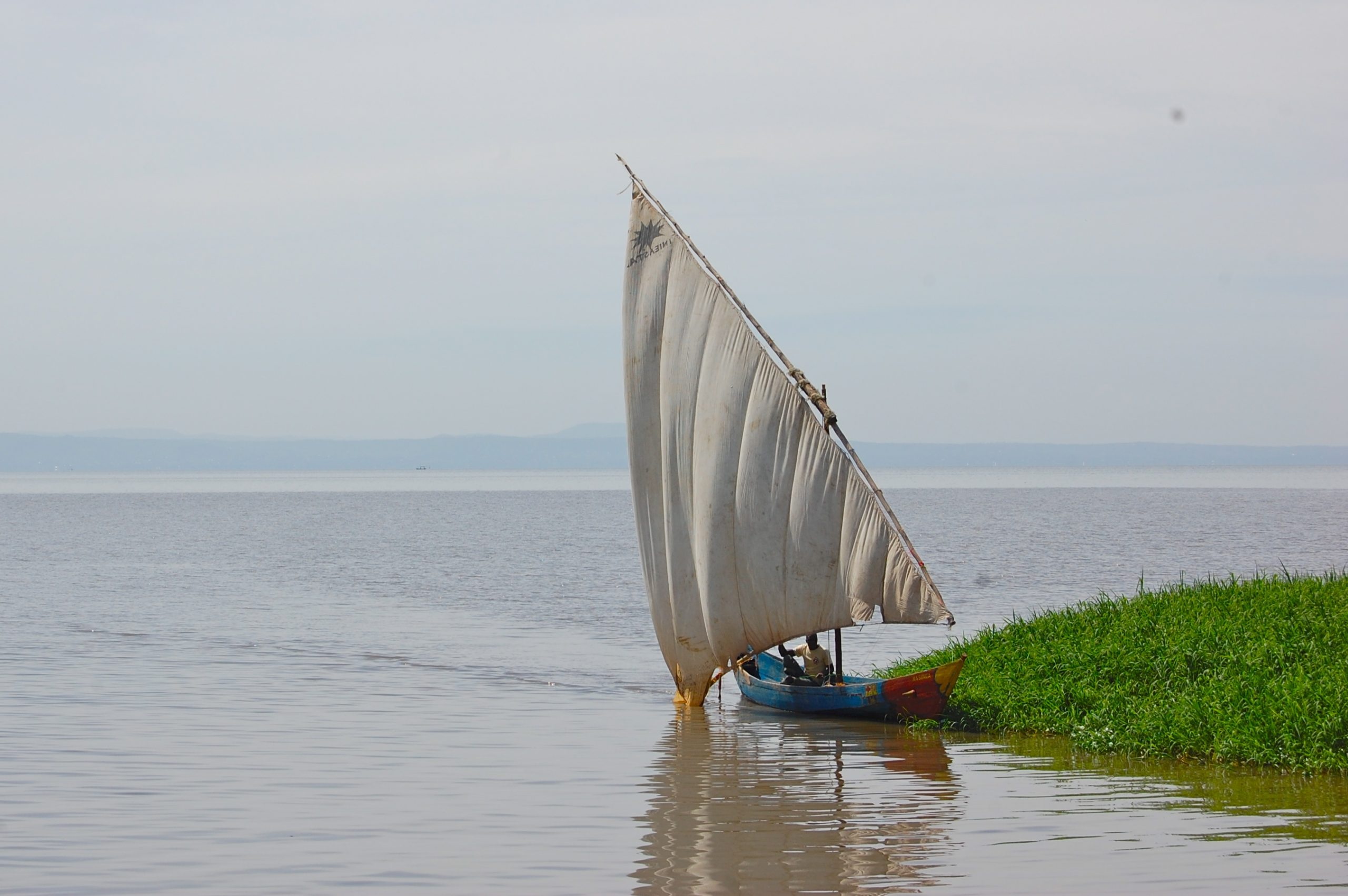 Lake Victoria, East Africa, Fishing paradise, Lolwe Television, 2560x1710 HD Desktop