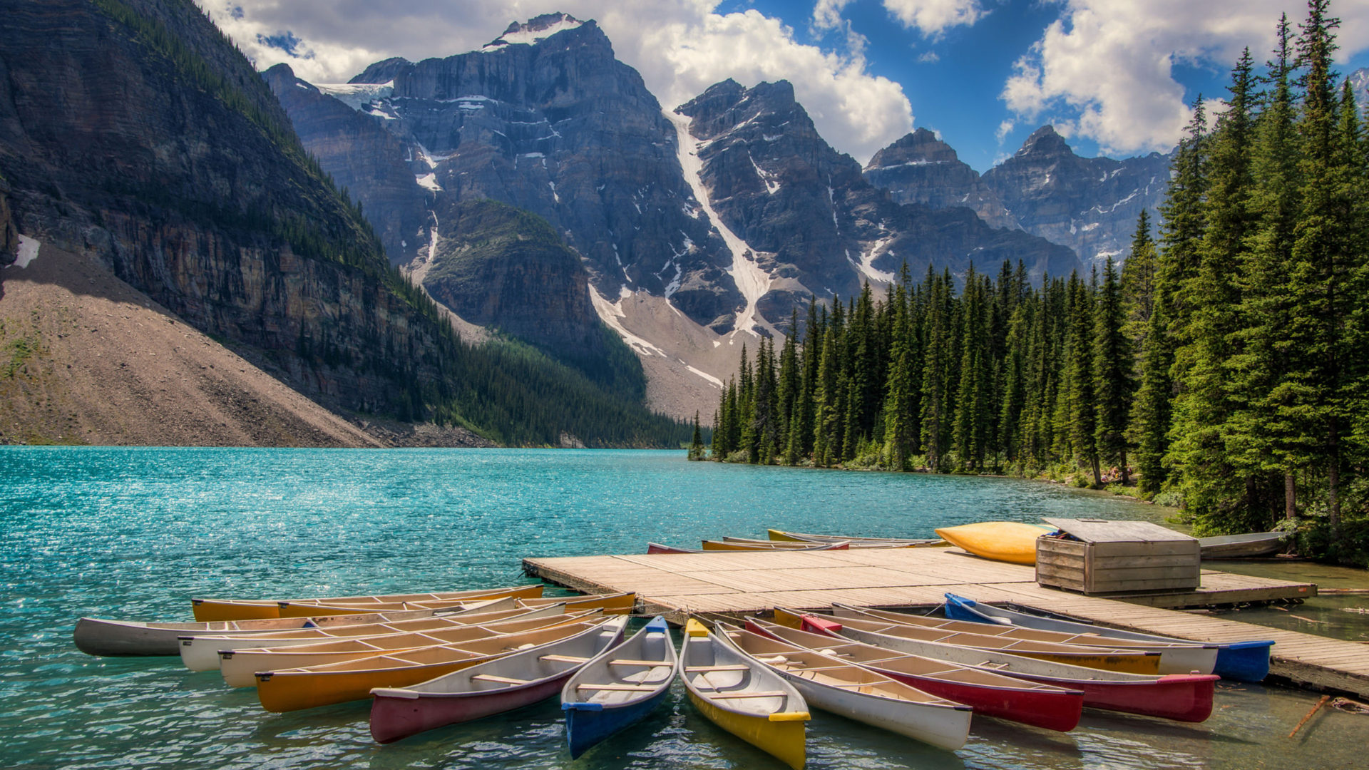 Moraine Lake, Kayaks in lake, Banff Canada, Breathtaking landscape, 1920x1080 Full HD Desktop