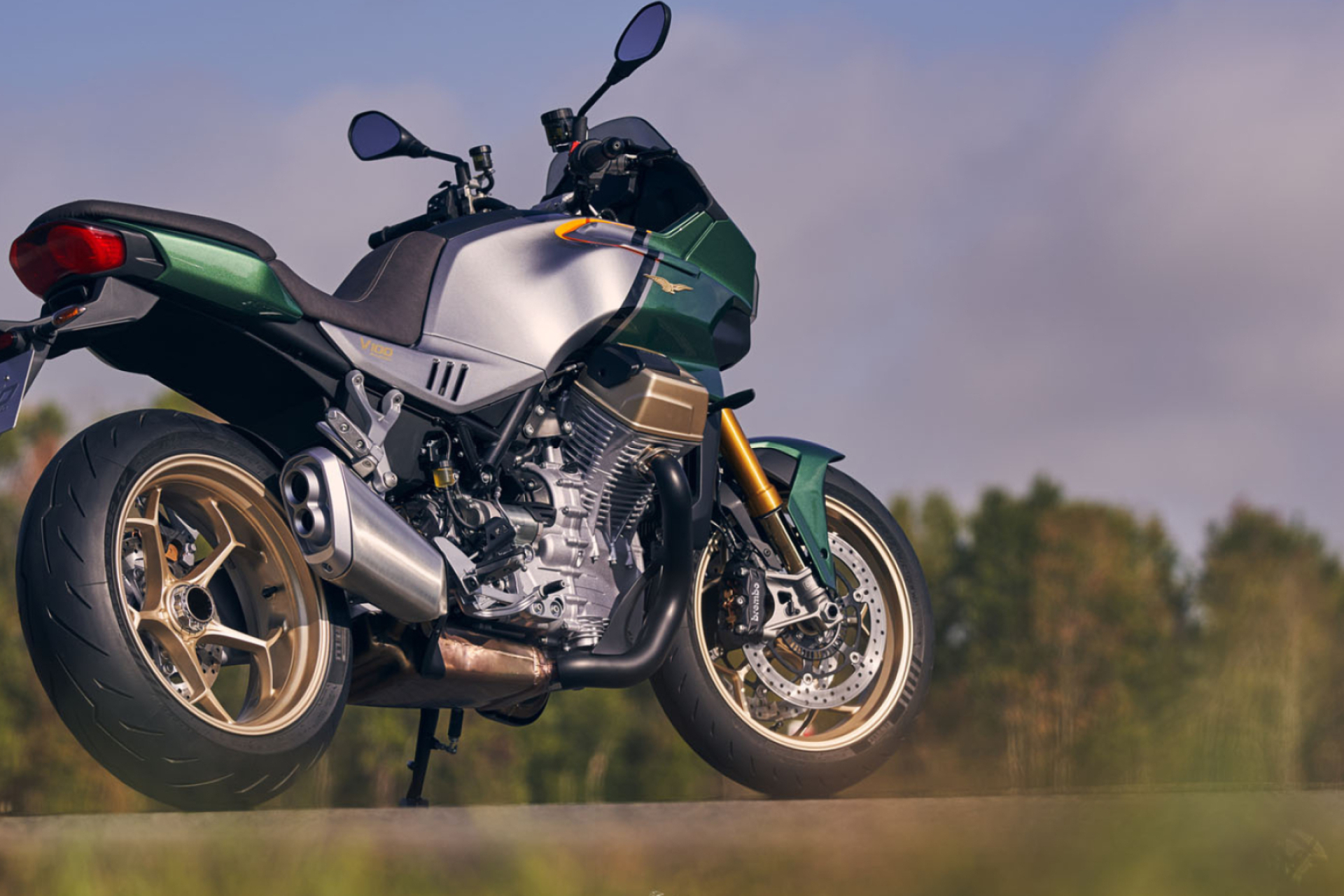 Moto Guzzi V100 Mandello, New model, 2022 release, Bike review, 1920x1280 HD Desktop