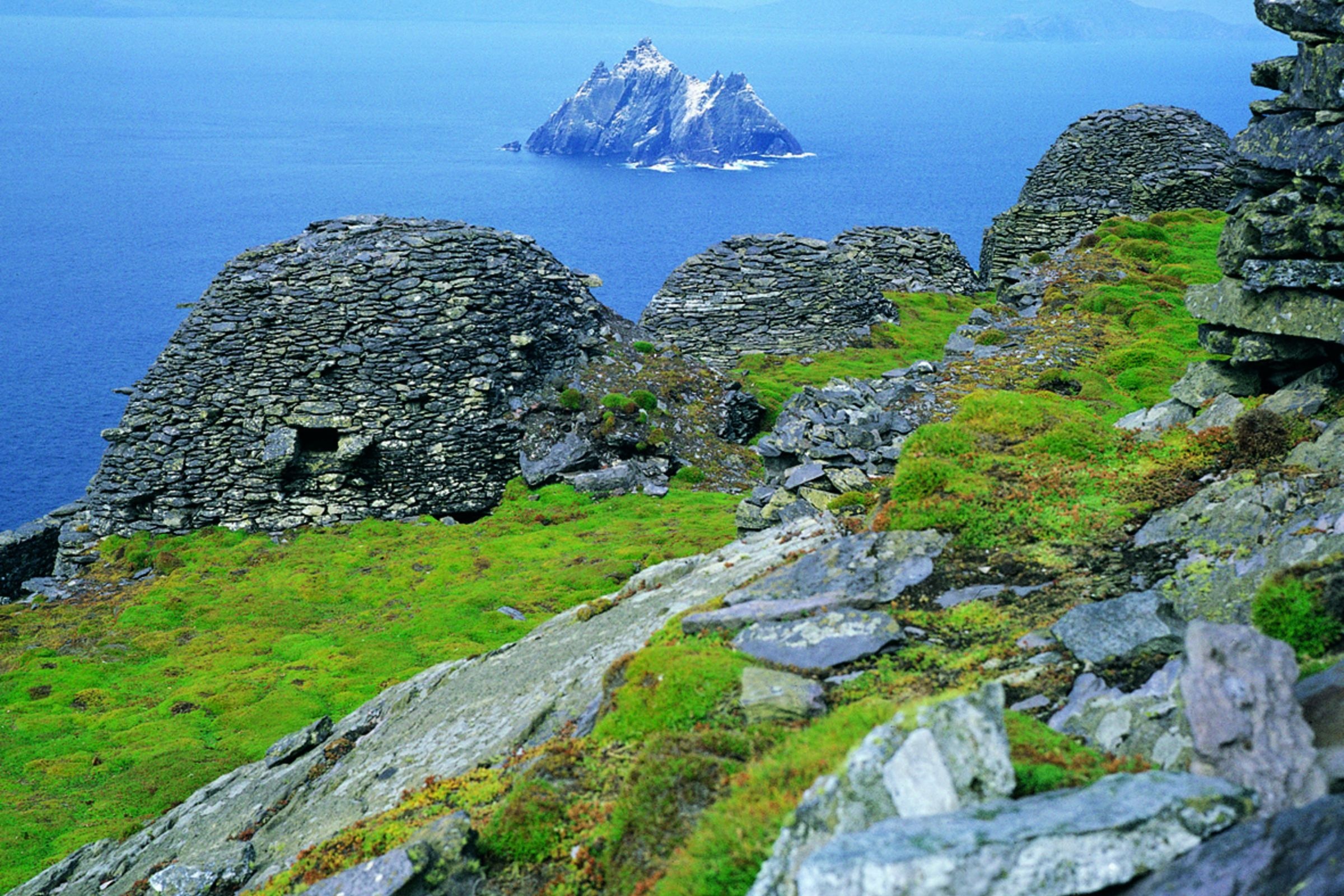 Skellig Michael, Ireland's beauty, Discover Ireland, Skellig Islands, 2400x1600 HD Desktop
