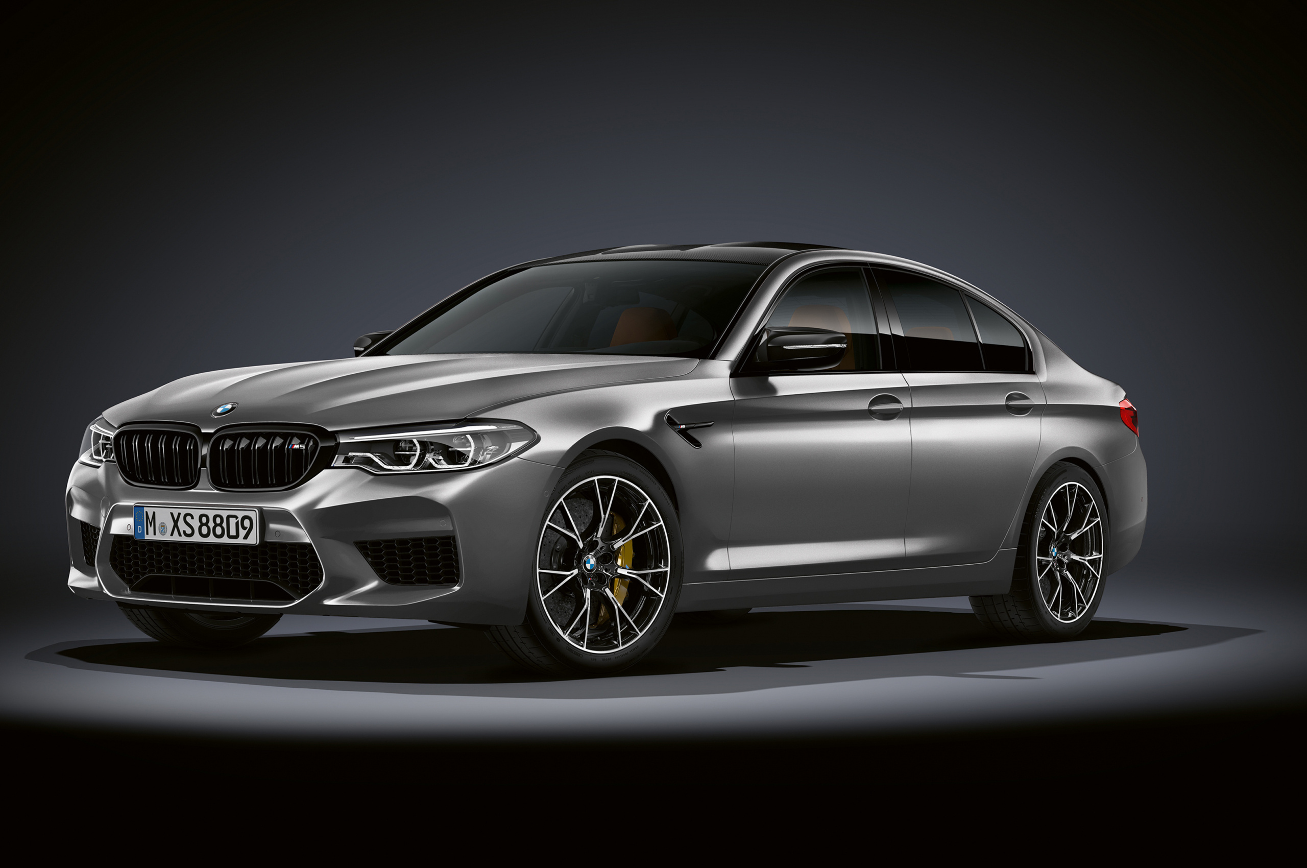 2018 BMW M5 Competition, High-speed prowess, Exhilarating performance, Impeccable craftsmanship, 2560x1700 HD Desktop